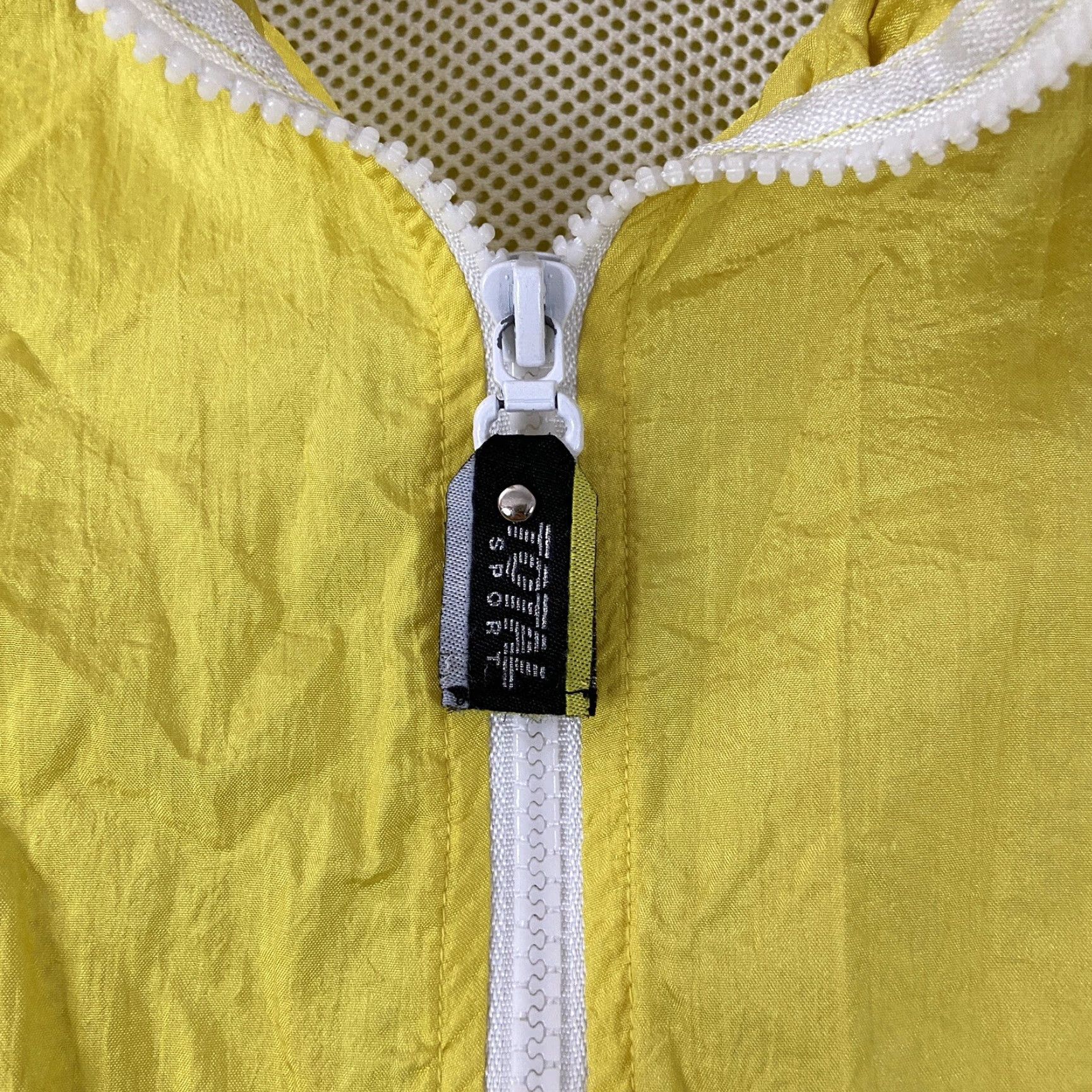 Forever 21 FOREVER 21 Total Sport Windbreaker Jacket Women’s M Yellow Hooded Zip Up Sports Size M / US 6-8 / IT 42-44 - 5 Thumbnail