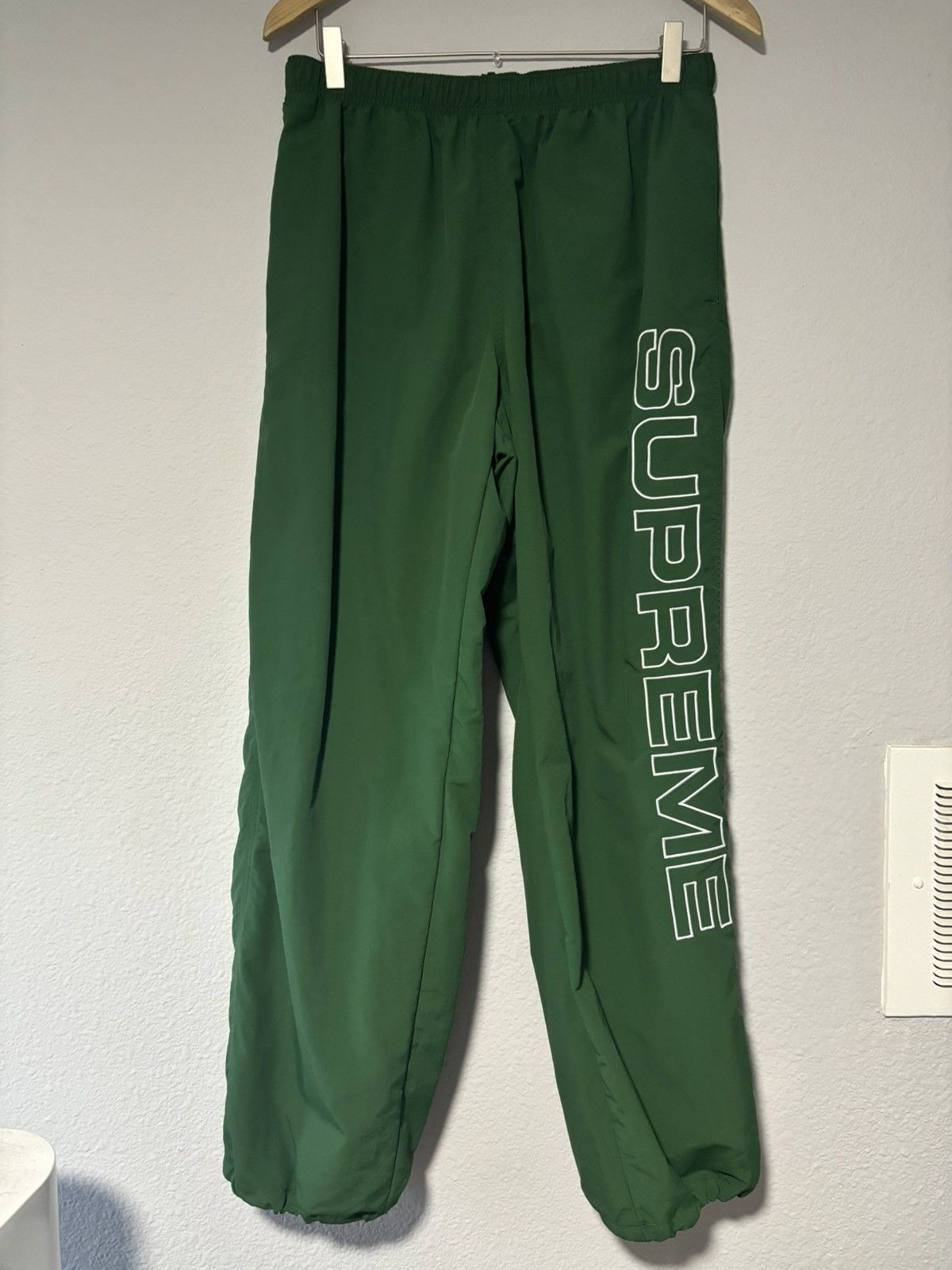早い者勝ち！】Spellout Embroidered Track Pant