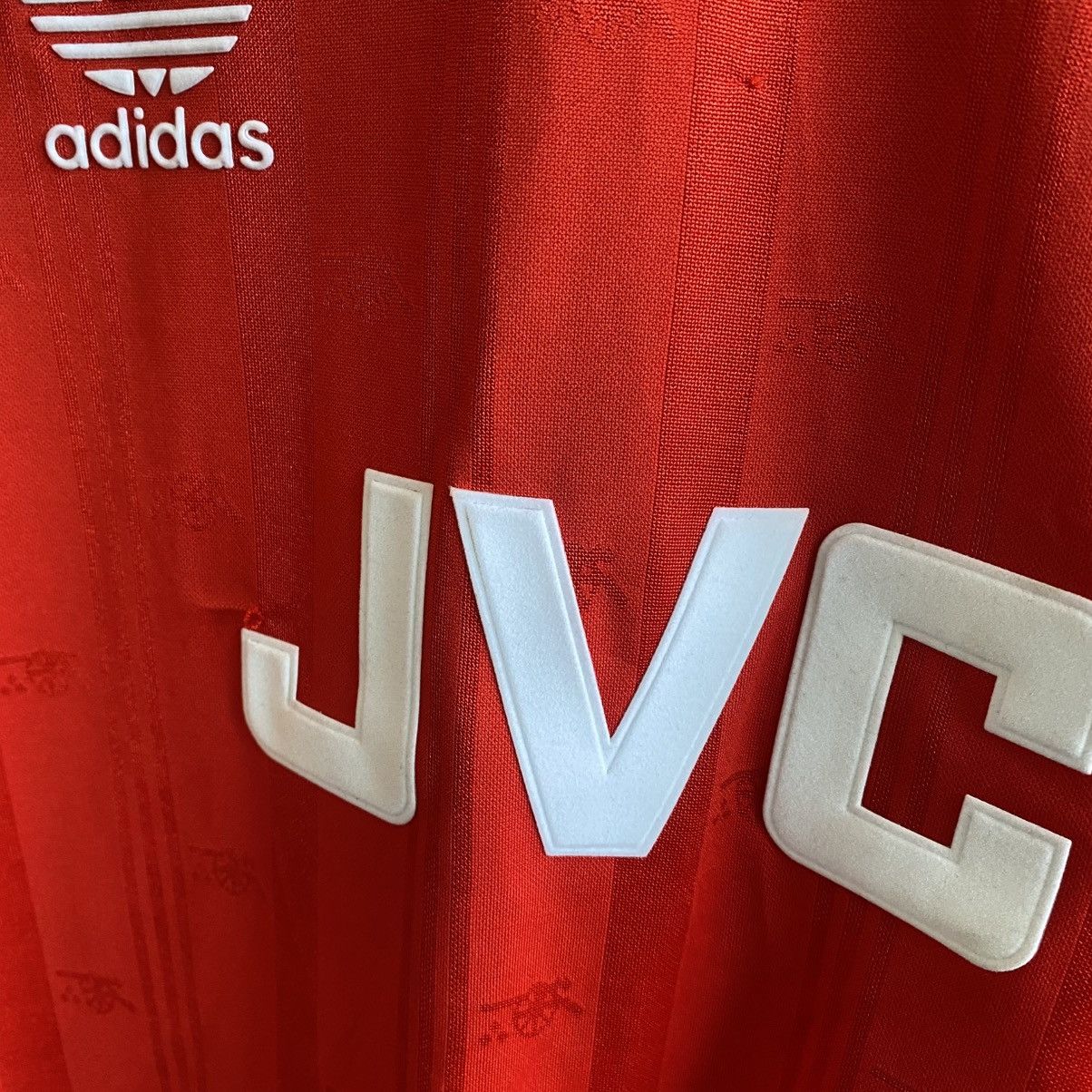 Adidas Vintage RARE Adidas FC Arcenal 1986 JVC home soccer jersey Size US M / EU 48-50 / 2 - 5 Thumbnail