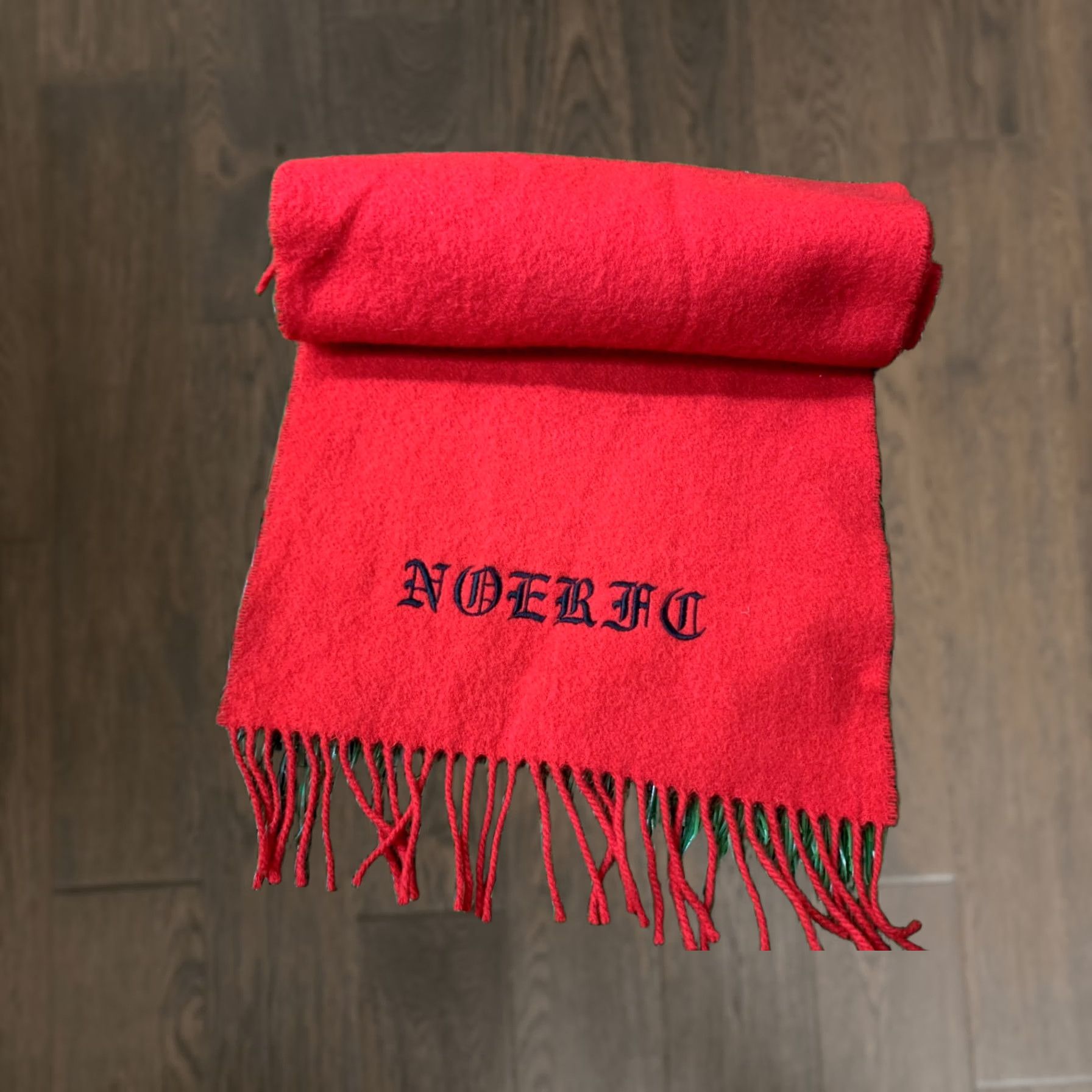 Vintage NOERAC Scarf Men One Size Lambswool Red 100% Lambswool Made in Scotland Vintage: Noerac Casual Scarves Winter 140 cm 29 cm Size ONE SIZE - 1 Thumbnail