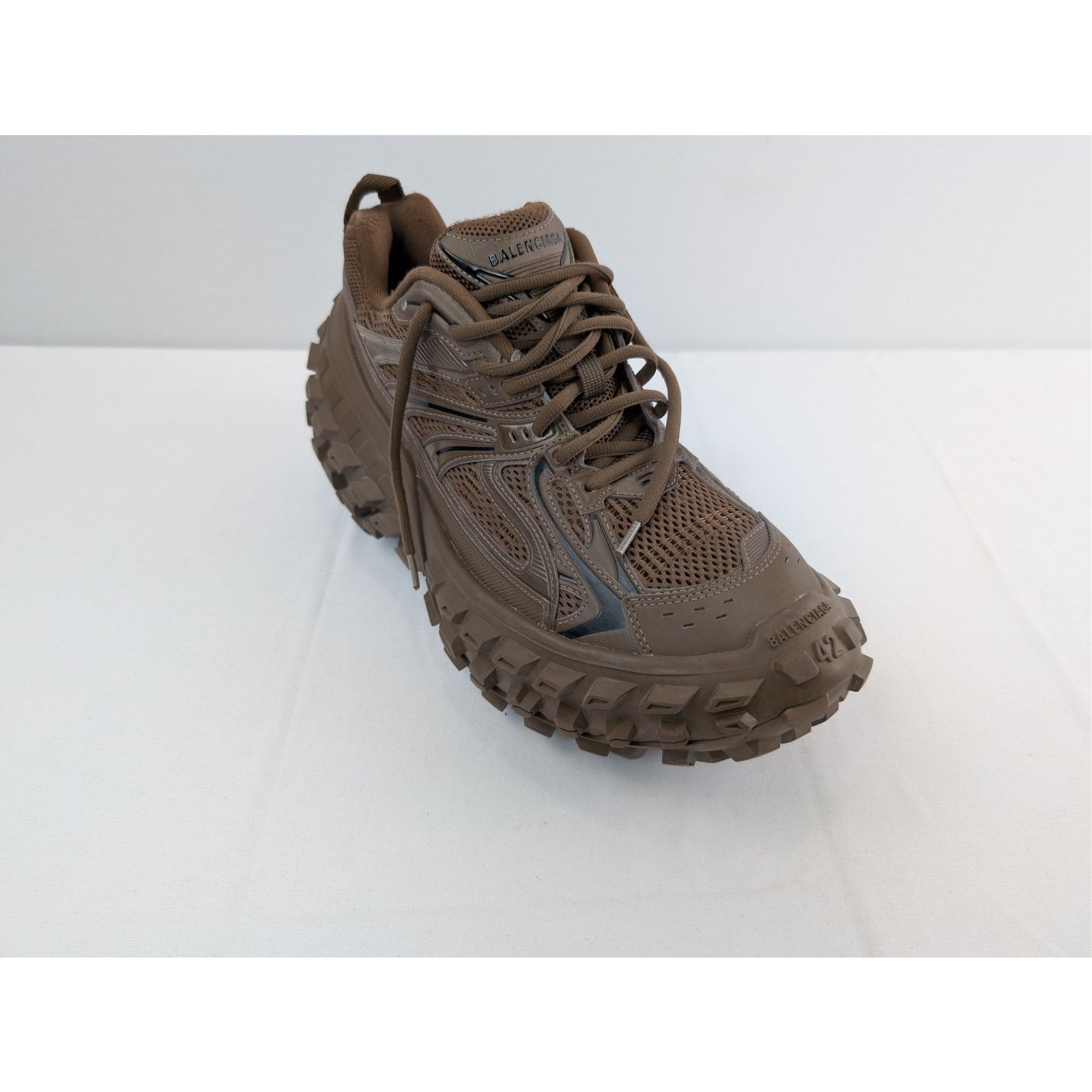 Balenciaga o1rshd1 Monocolor Bouncer Light Worn Out Sneakers in Brown Size US 9 / EU 42 - 3 Thumbnail