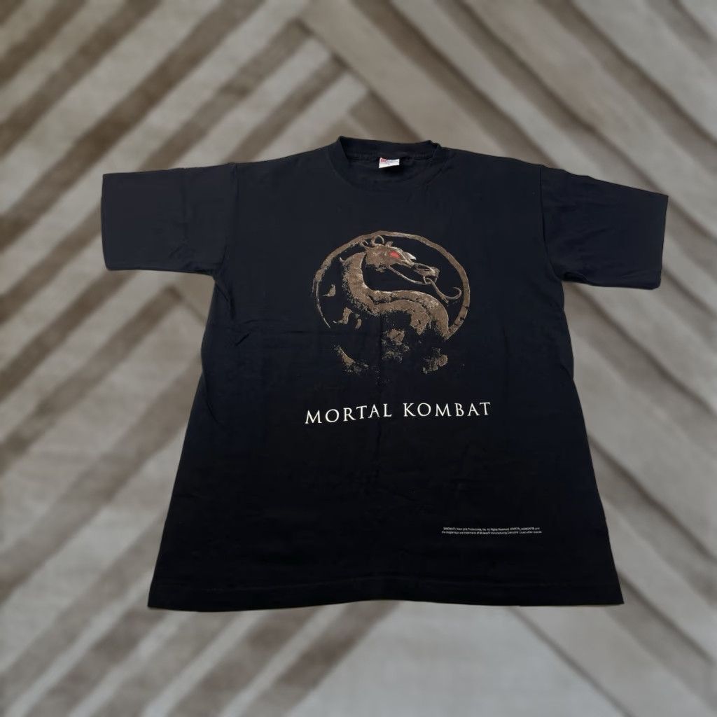 Vintage VINTAGE Mortal Kombat T-Shirt Movie Promo 1995 Size L Black Crew Neck Short Sleeve Men 90s Video Game Dragon Theme Size US L / EU 52-54 / 3 - 1 Thumbnail