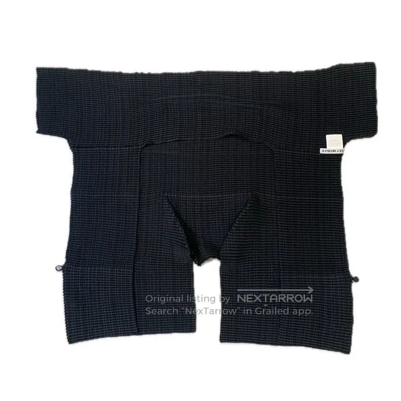 Issey Miyake Issey Miyake Black Deformed Ruffled Cardigan Size M / US 6-8 / IT 42-44 - 5 Thumbnail
