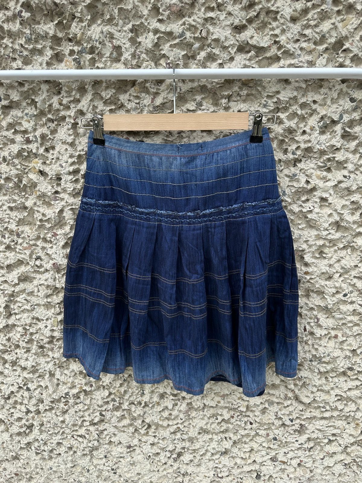 Diesel Vintage y2k Diesel denim skirt Size 28" / US 6 / IT 42 - 5 Thumbnail