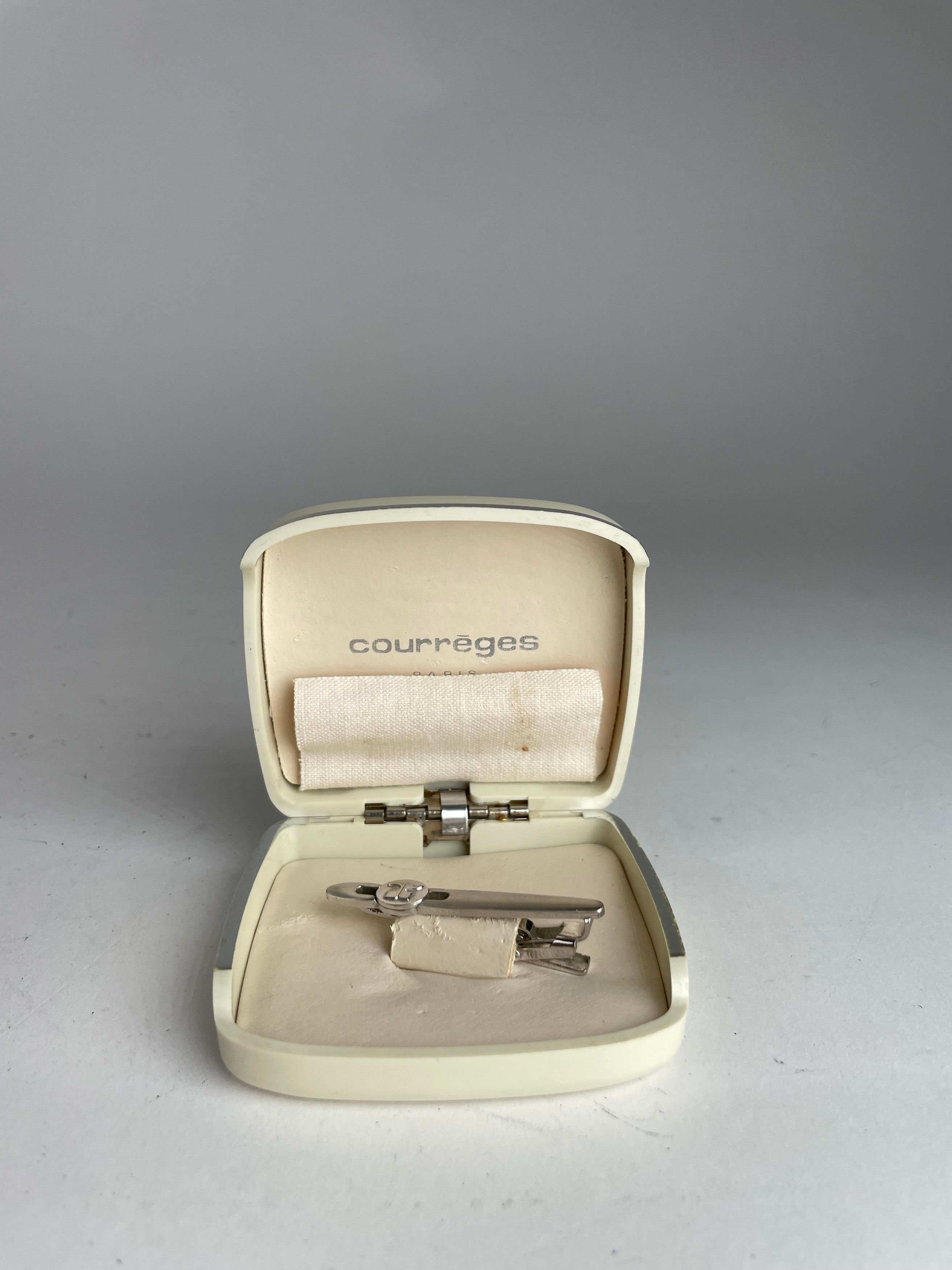 Courreges Vintage Tie / Money Clamp Silver Size ONE SIZE - 1 Thumbnail