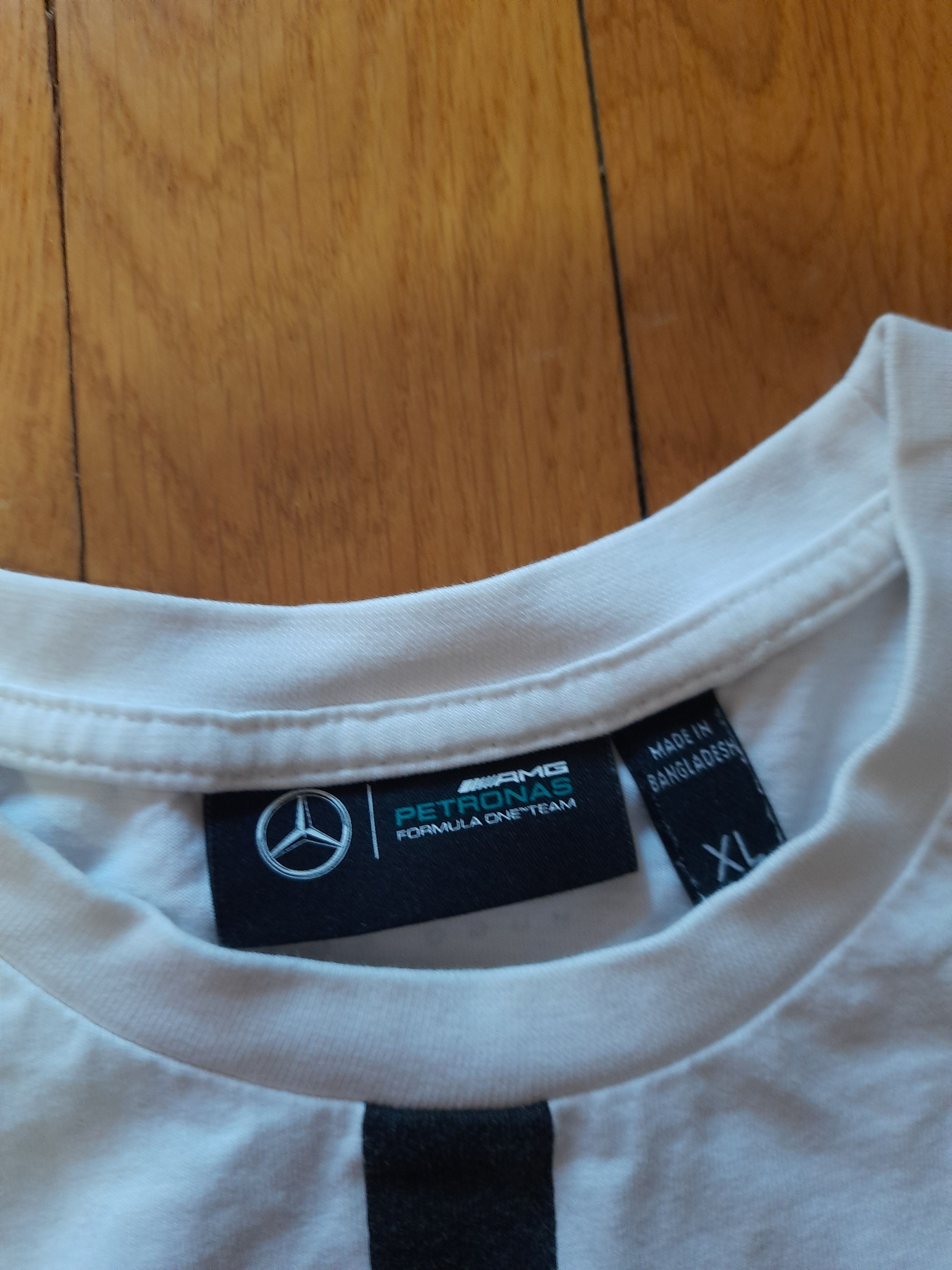 Mercedes-Benz Hugo Boss Mercedes Formula One TShirt Size US XL / EU 56 / 4 - 5 Thumbnail