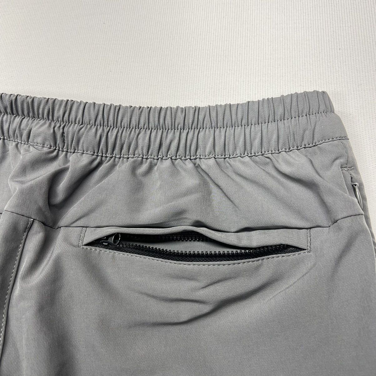 Banana Republic Banana Republic Pants Grey Slim Tapered Fit Active Stretch Size US 31 - 13 Thumbnail