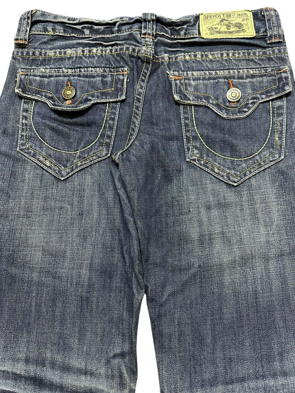 Japanese Brand Vintage Japanese Brand Blue Faded Wash Bootcut Style Jeans Size US 30 / EU 46 - 6 Thumbnail