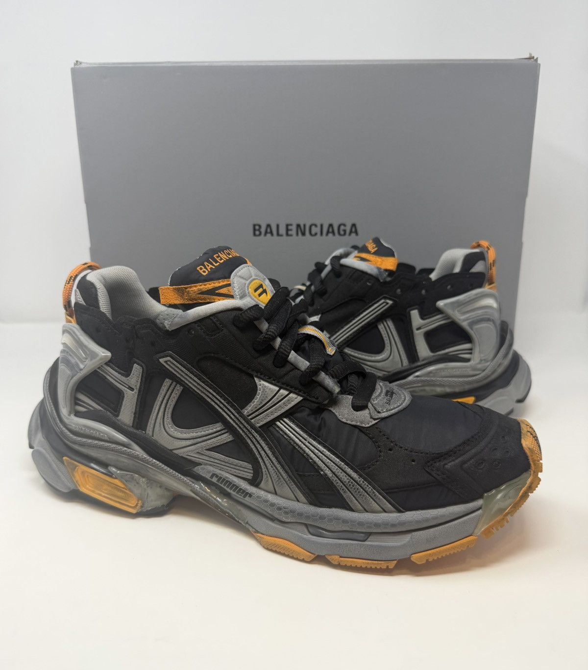 Balenciaga Balenciaga Runner Sneaker Black/Orange Size US 11 / EU 44 - 1 Thumbnail