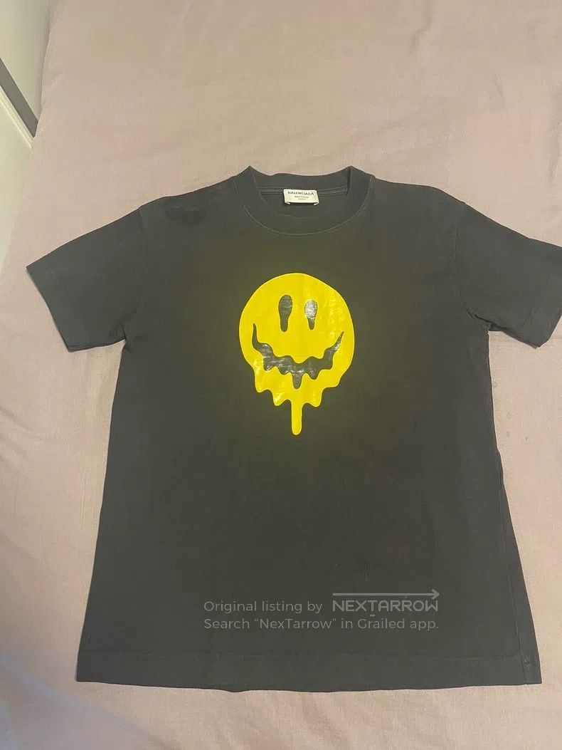 Balenciaga Balenciaga Short-sleeve T-shirt with a smiley face pattern Size US S / EU 44-46 / 1 - 1 Thumbnail