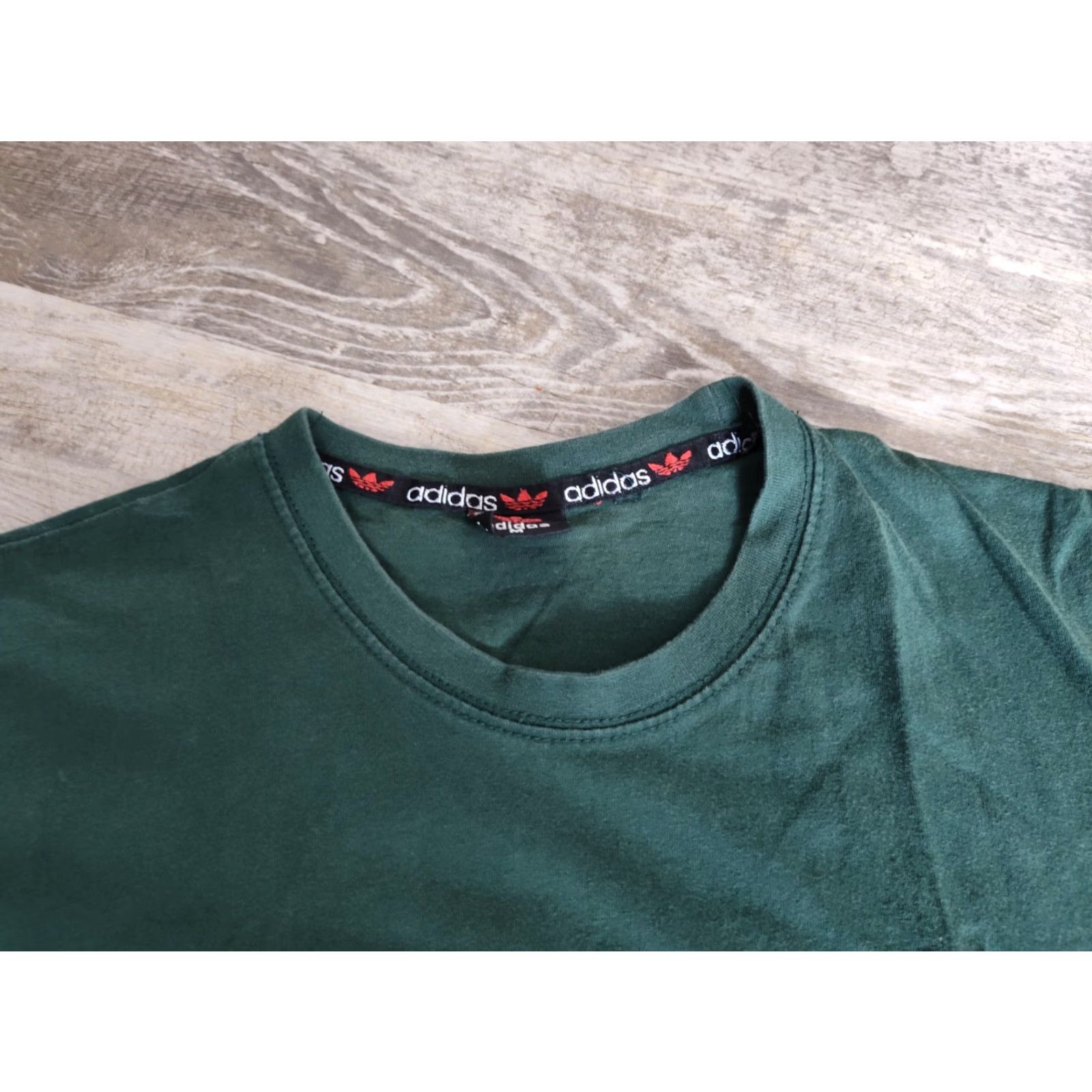 Adidas VINTAGE Adidas T-Shirt Unisex Adult Medium Green 90s Y2K Embroidered Sports Size US M / EU 48-50 / 2 - 4 Thumbnail