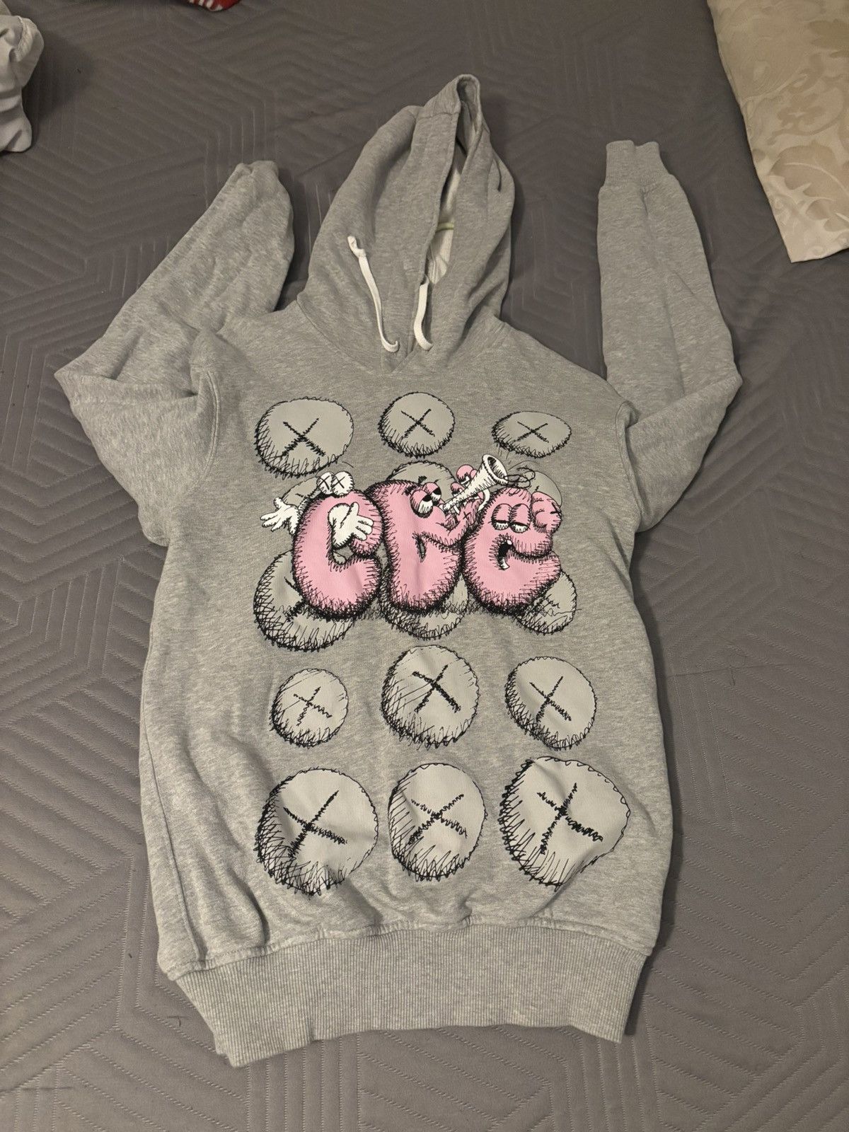 トップス KAWS MADE SWEATSHIRT 2023 KAWS x UNIQLO UT Sweater Sweatshirt Long Sleeve Off