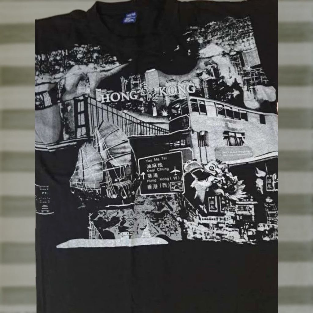 Vintage VINTAGE Hong kong T-Shirt Black XL Unisex Adults Short Sleeve 26in Long 24in Pit to Pit XX L (XXL) Size US XL / EU 56 / 4 - 1 Thumbnail