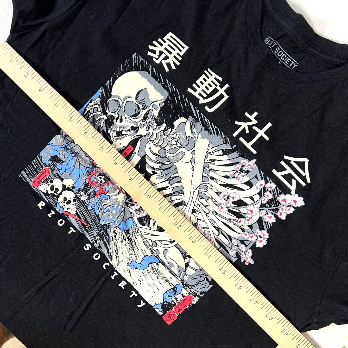 Riot Society Riot Society Mens T-Shirt size Medium Japanese Skeleton Wood Size US M / EU 48-50 / 2 - 6 Thumbnail