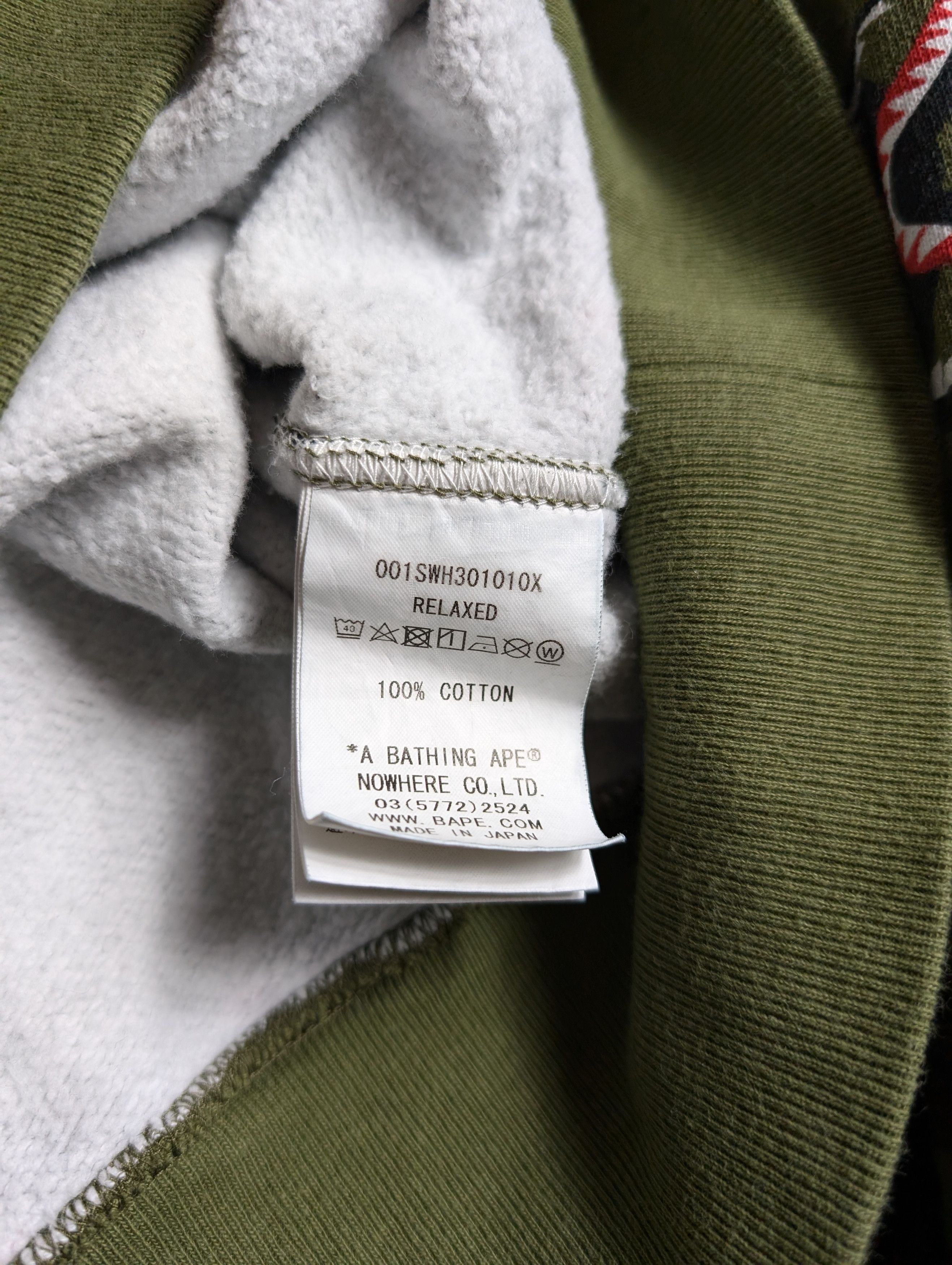 Bape 1st Camo Shark Relaxed Crewneck Size US L / EU 52-54 / 3 - 6 Thumbnail