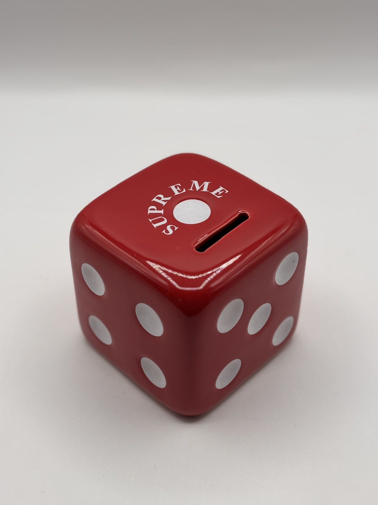 Other Supreme Ceramic Dice Piggy Bank SS11 – Red Size ONE SIZE - 1 Thumbnail
