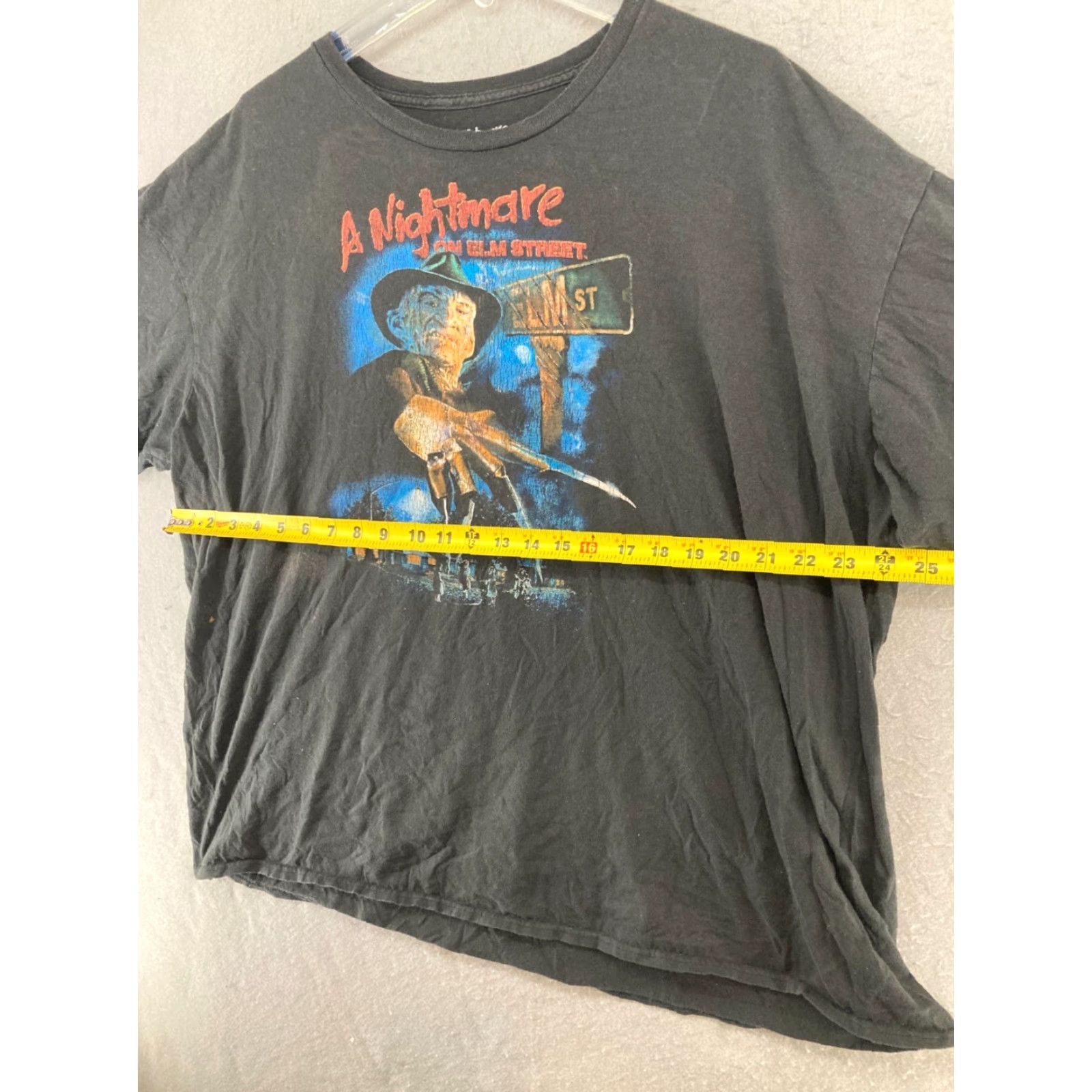 Vintage VINTAGE? No — A Nightmare On Elm Street Mens T Shirt 3XL Black Freddy Kruger Graphic Print Horror Movie 80s Mens T-Shirt 3XL Black Freddy Kruger Size US XXL / EU 58 / 5 - 2 Thumbnail