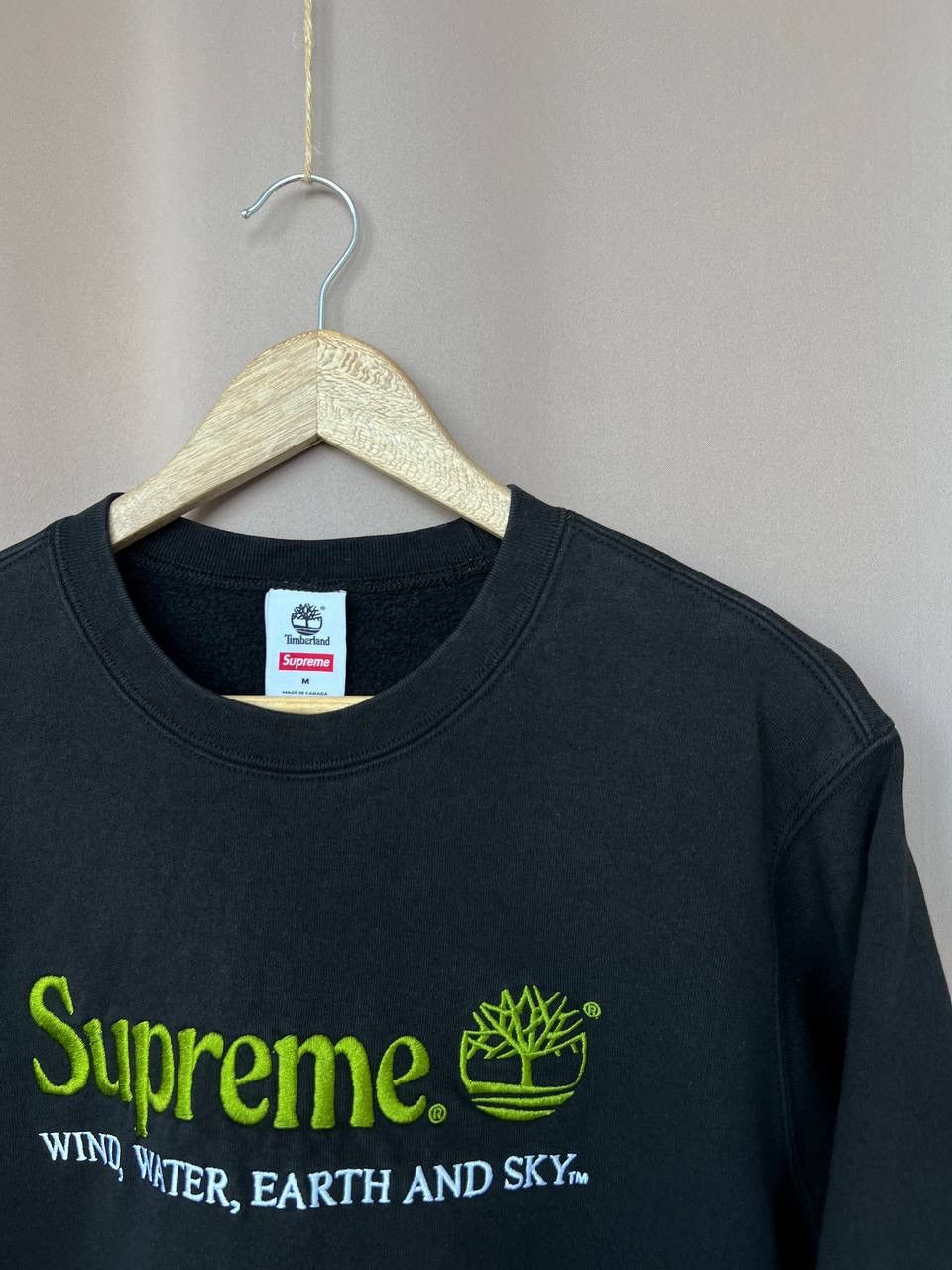 Supreme Supreme x Timberland Crewneck Black Sweatshirt Mens Size M Size US M / EU 48-50 / 2 - 7 Thumbnail