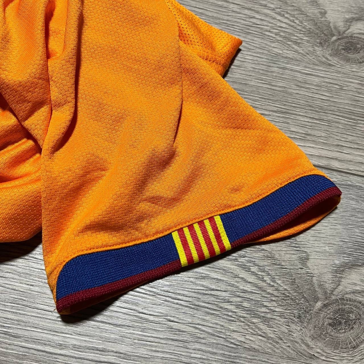 Nike Barcelona Ronaldinho Nike Jersey Size US M / EU 48-50 / 2 - 10 Thumbnail
