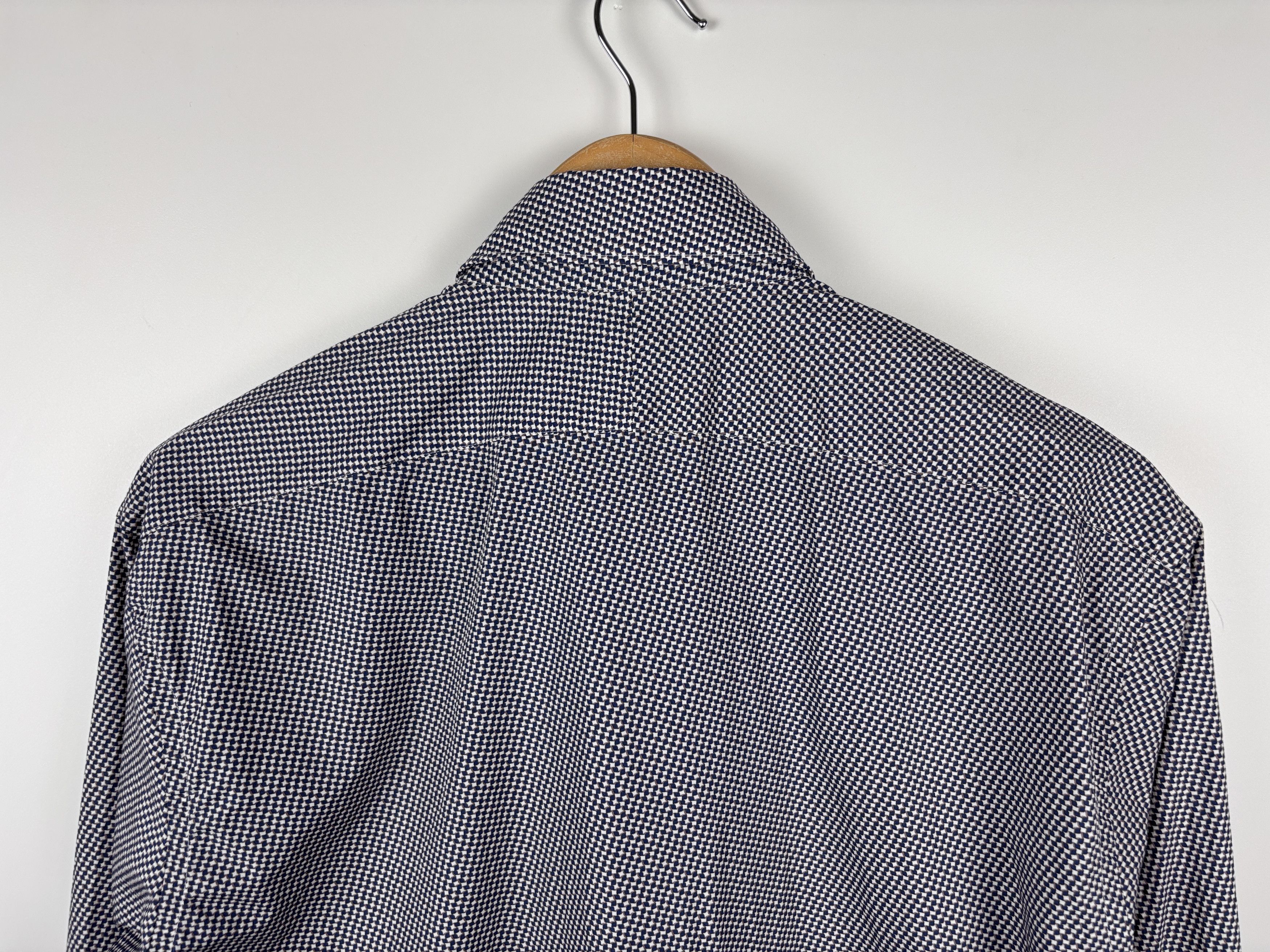 Suitsupply Suitsupply Houndstooth Button Down Dress Shirt Size 42/16.5 Size US L / EU 52-54 / 3 - 5 Thumbnail
