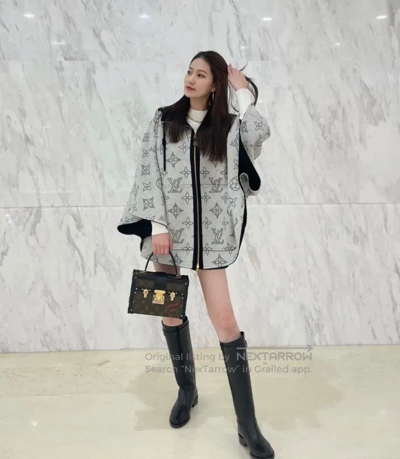 Louis Vuitton Louis Vuitton Cement Grey Cloak Coat Size ONE SIZE - 6 Thumbnail