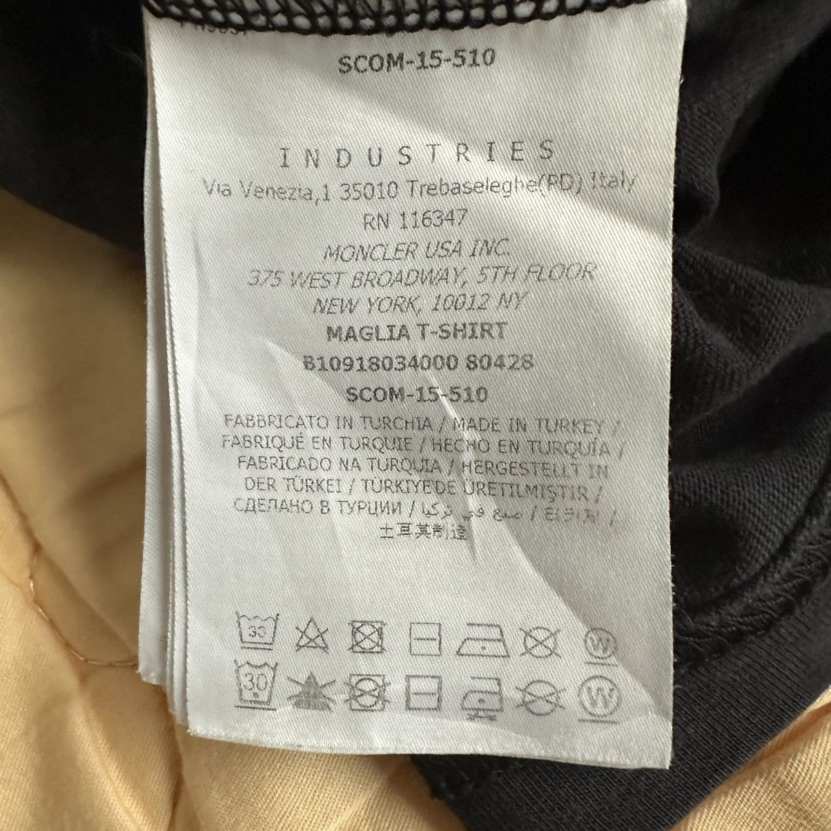 Moncler Moncler T-shirt Size US XS / EU 42 / 0 - 7 Thumbnail
