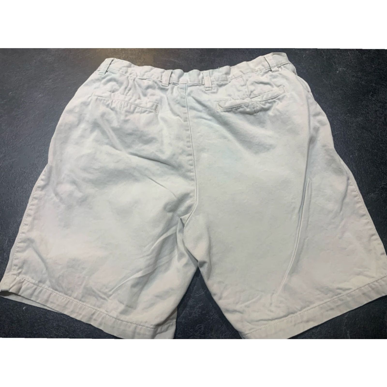 Vintage St. John's Bay Beige Chino Shorts Mens 34 Waist Flat Front 100% Cotton Casual Size US 34 / EU 50 - 2 Thumbnail