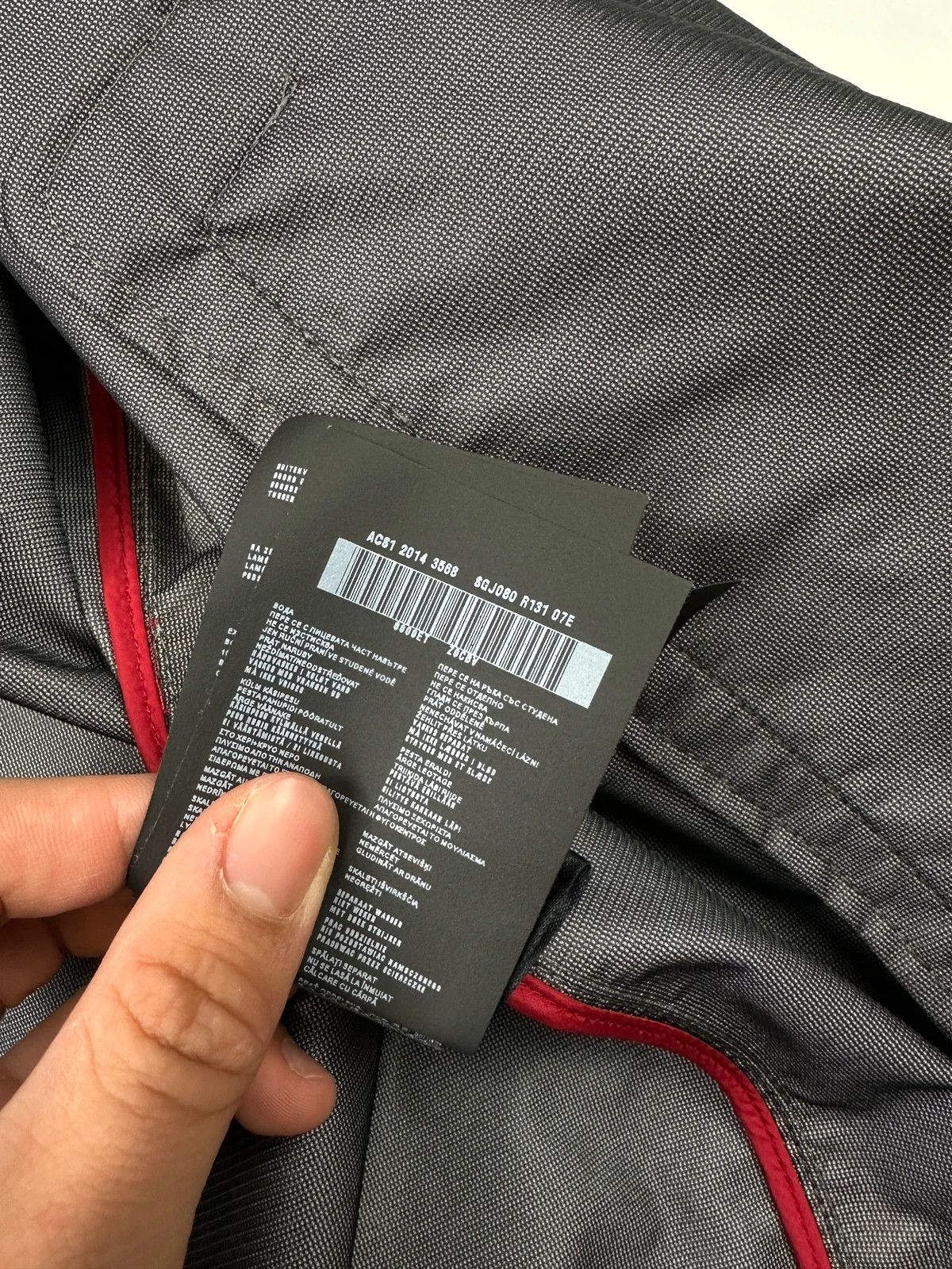 Prada Prada Sport FW2014 Red Nylon Light Bomber Waterproof Jacket Size US XL / EU 56 / 4 - 12 Thumbnail
