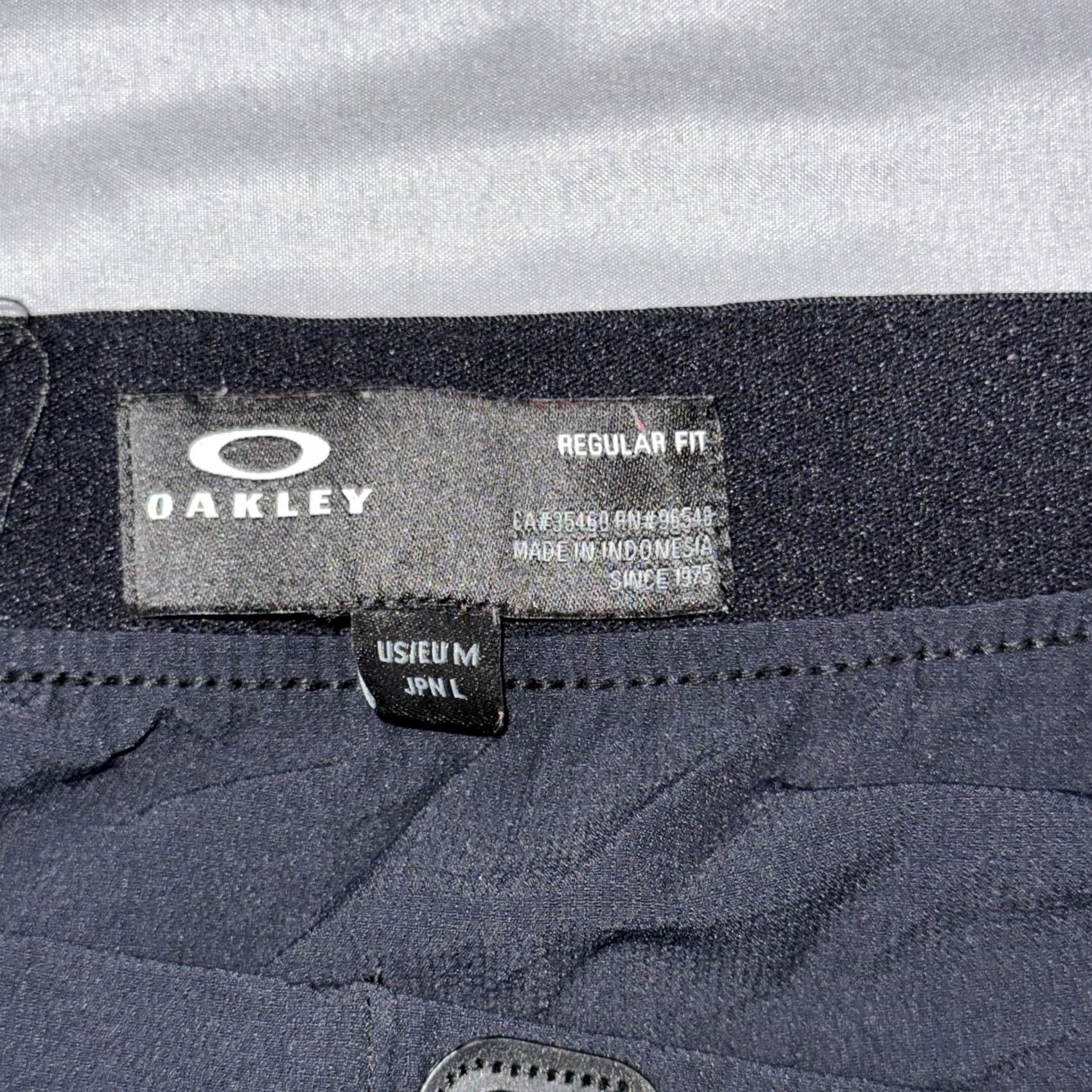 Oakley Oakley Pants Mens M Black Cargo Joggers Elastic Waist Zip Ankle Stretch Size US 31 - 3 Thumbnail