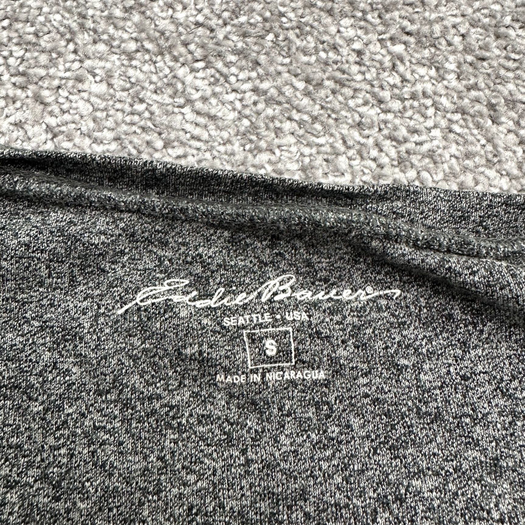 Eddie Bauer VINTAGE: No — irrelevant. Eddie Bauer T-Shirt Women’s Small Gray V-Neck Long Sleeve Cotton Tee Casual Size S / US 4 / IT 40 - 4 Thumbnail