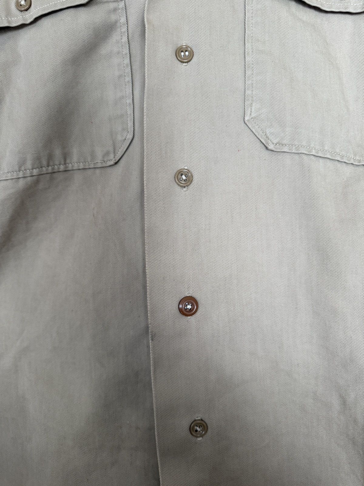 Vintage Vintage 50s US Army Military Button Up Khaki Shirt Size US L / EU 52-54 / 3 - 5 Thumbnail