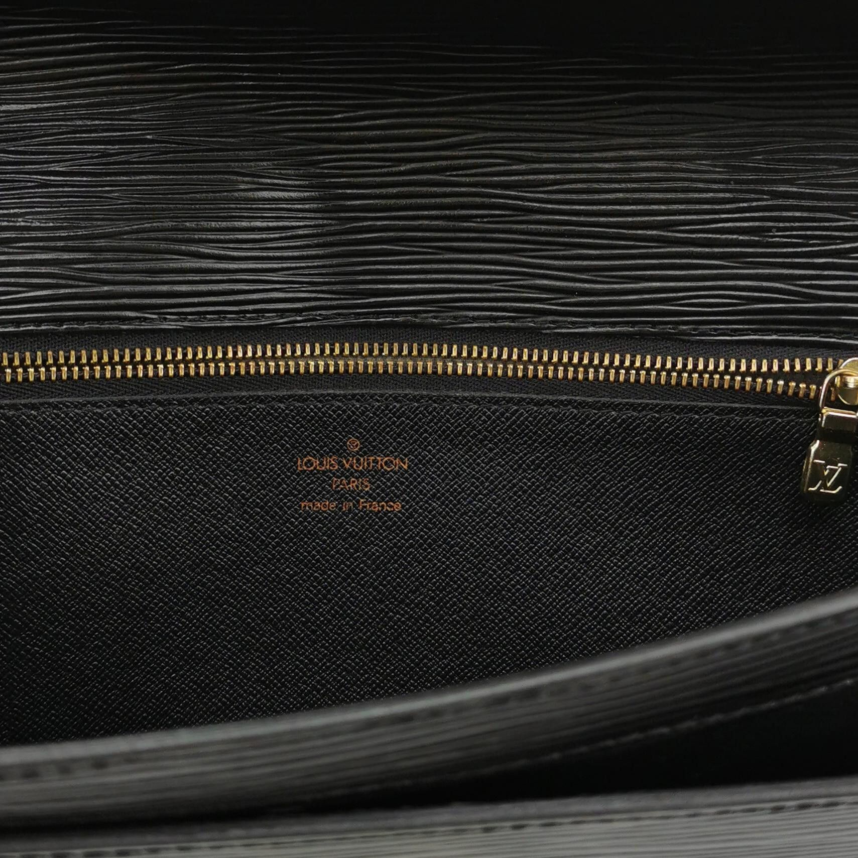 Louis Vuitton Louis Vuitton (LV) Monceau cowhide ripple S-lock buckle sec Size ONE SIZE - 1 Thumbnail
