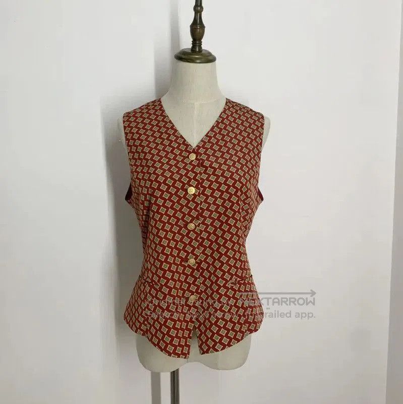 Burberry Women's Red Vest Cardigan in Polyester.