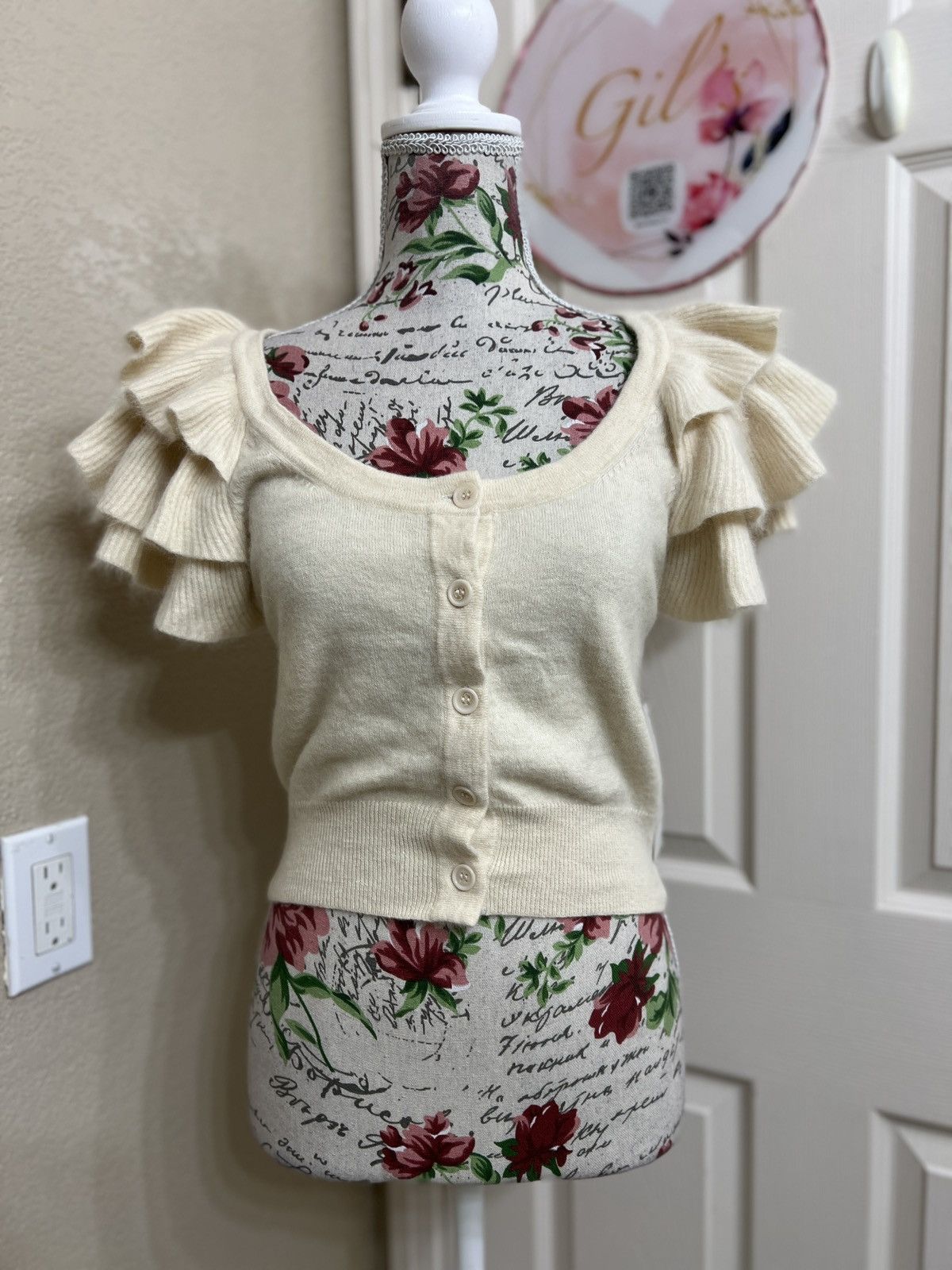French Connection French connection cream rabbit hair angora top Size S / US 4 / IT 40 - 1 Thumbnail