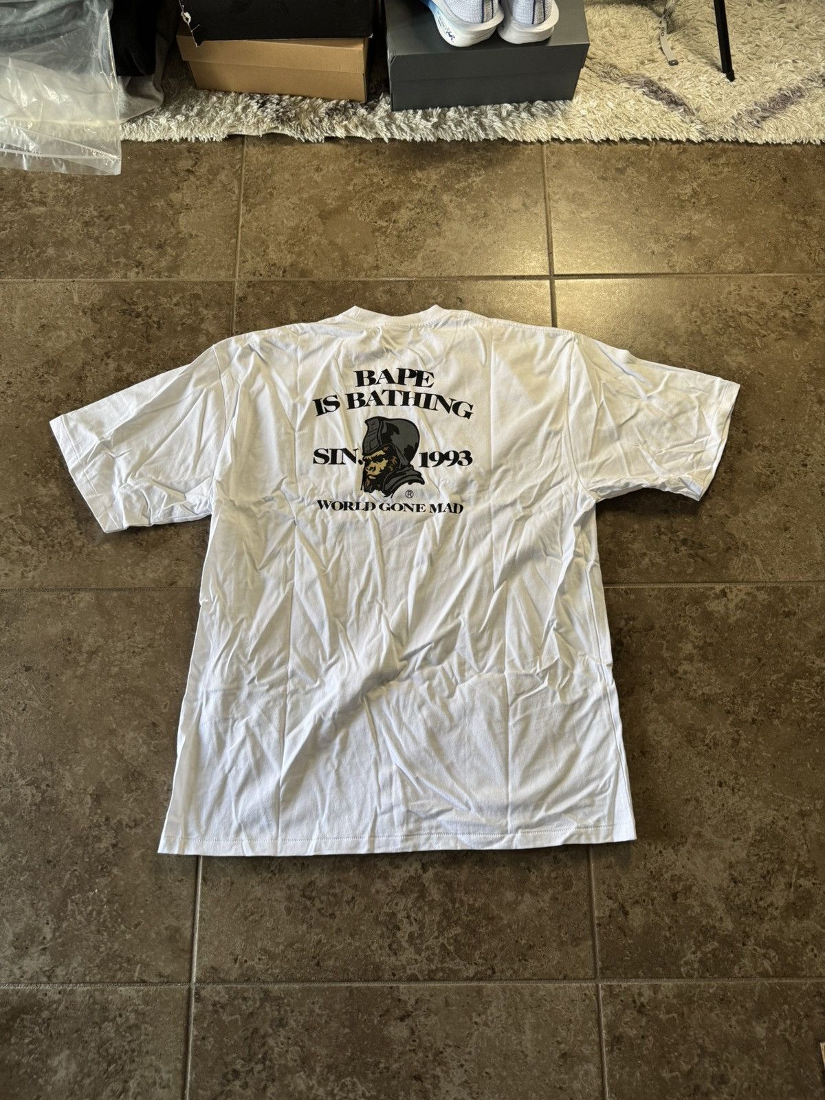 Bape BAPE APE Head One Point General Bape Tee White Size US XXL / EU 58 / 5 - 5 Thumbnail