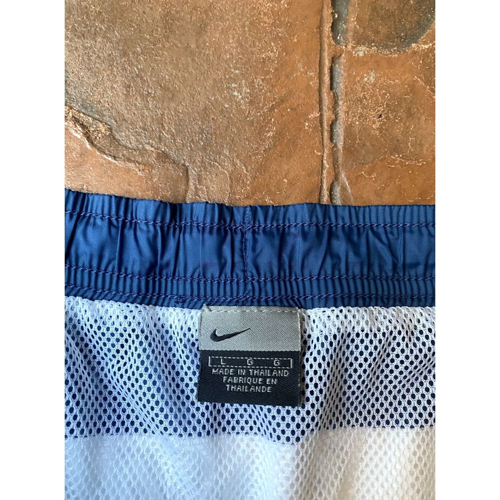 Nike VINTAGE Nike Swim Trunks Large Blue Swoosh Silver Tag Spellout Trunks Men Beach Size US 33 - 3 Thumbnail