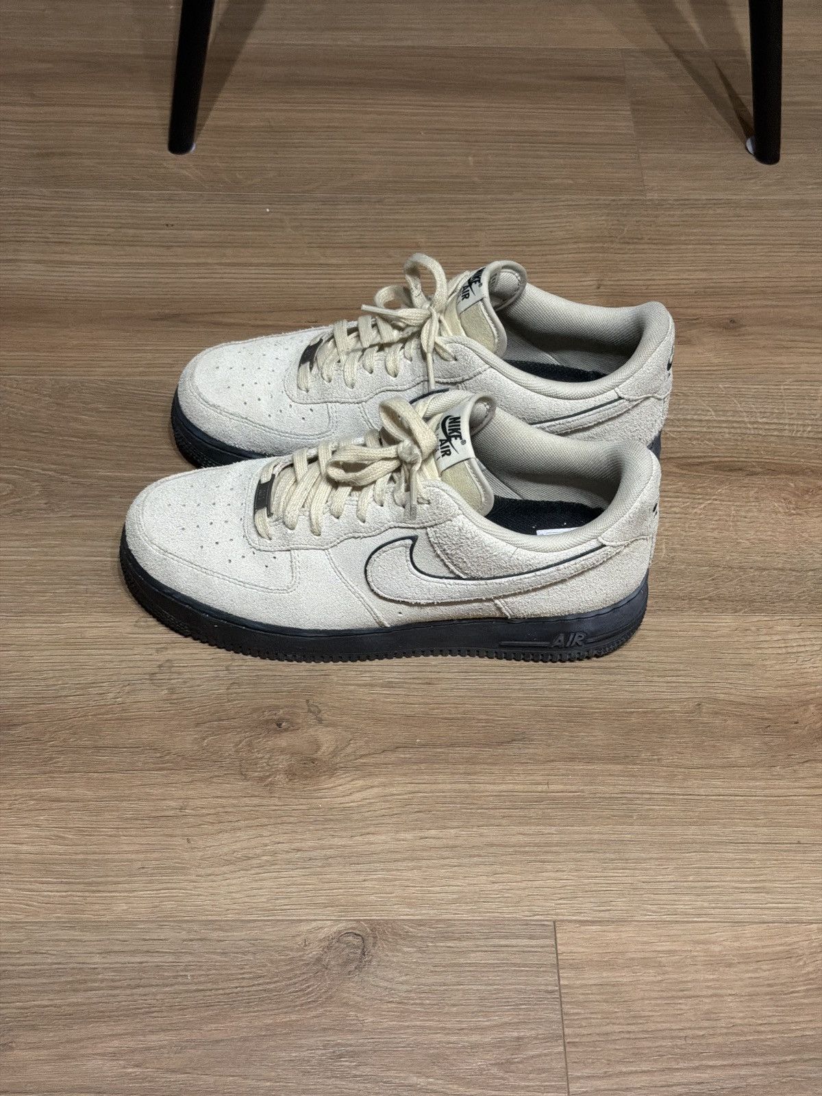 Other Cream suede air forces Size US 10.5 / EU 43-44 - 1 Thumbnail