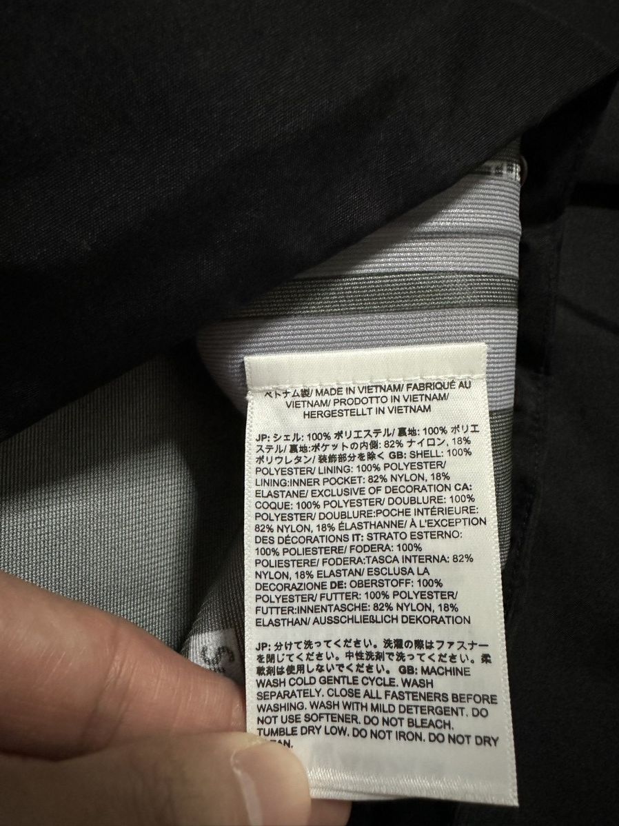Supreme × The North Face Supreme The North Face Split Taped Seam Shell Jacket Black Size US XL / EU 56 / 4 - 10 Thumbnail