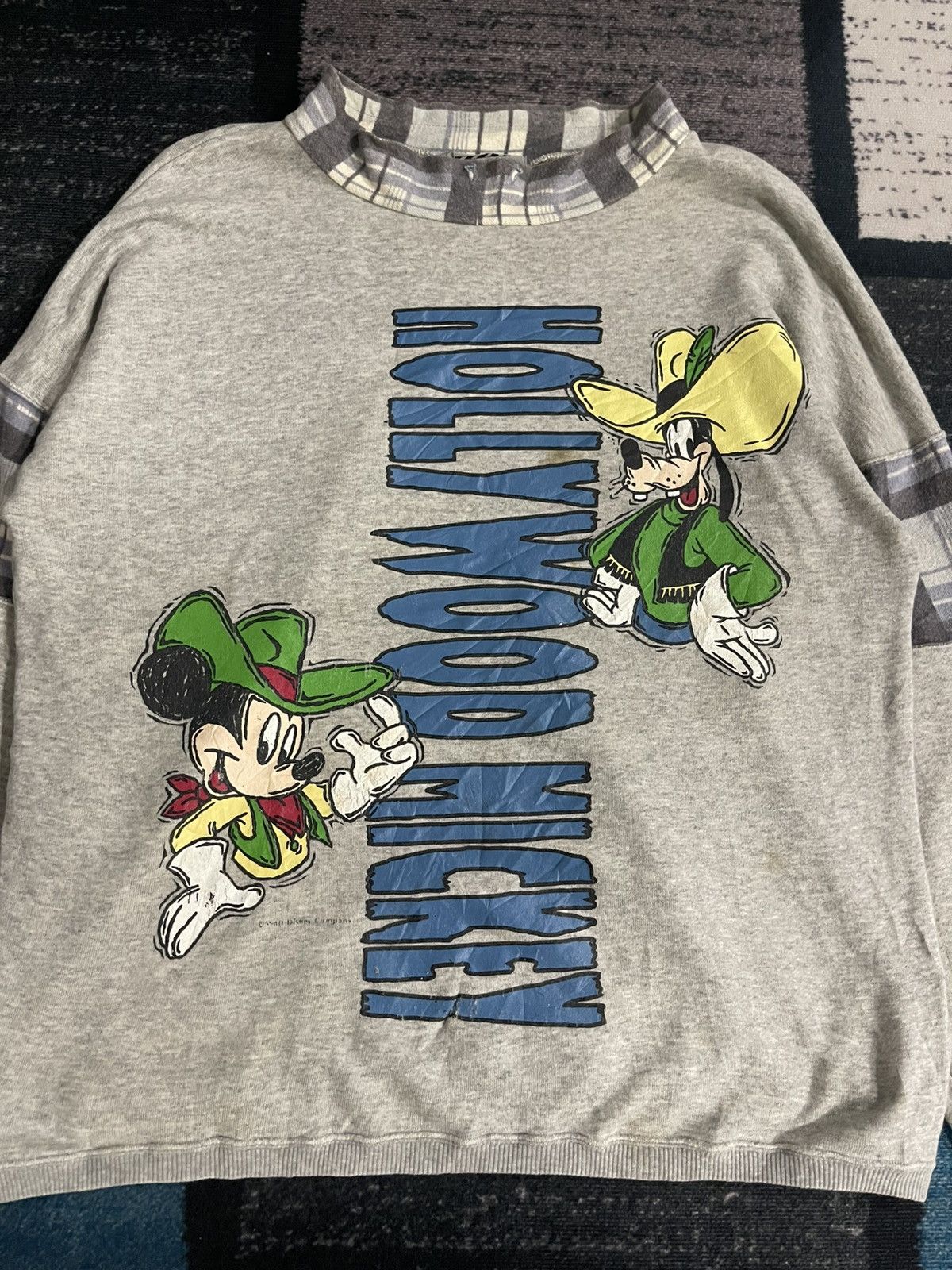 Disney Vintage Disney Hollywood Mickey Crewneck Sweatshirt Size US L / EU 52-54 / 3 - 5 Thumbnail
