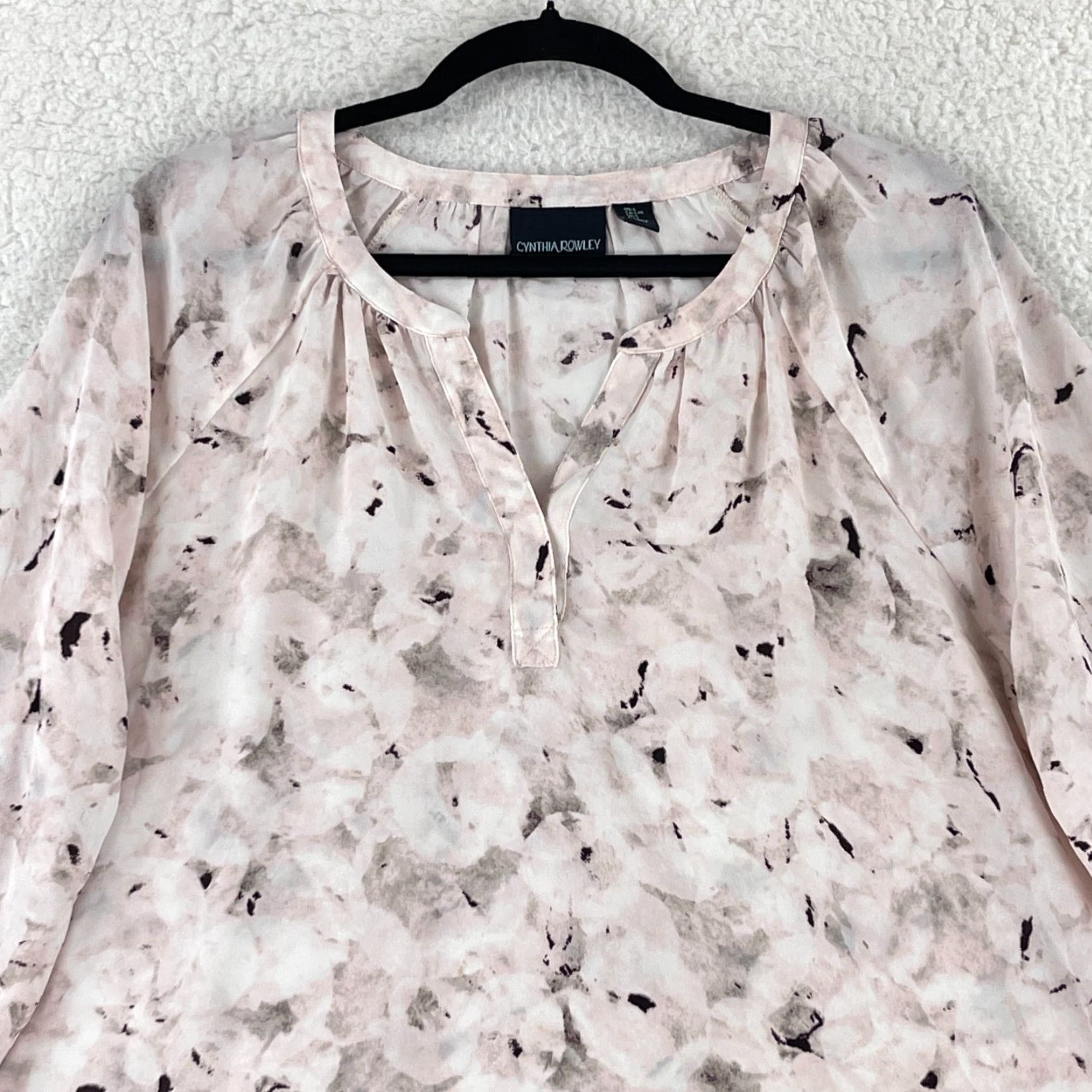 Cynthia Rowley Cynthia Rowley Shirt Womens Pink V-Neck 3/4 Sleeve Flowy Pullover Large Housekeeping: None Size S / US 4 / IT 40 - 3 Thumbnail