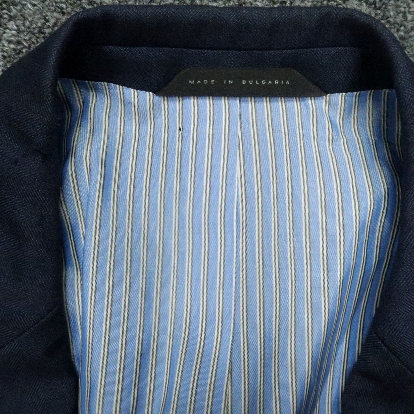 Hugo Boss HUGO BOSS Blazer Men 44R Blue Wool Lanificio Tesse Biella Suit Jacket Coat Jacket/Coat Blue Wool Solid Notch 2 Button Double-Vented Regular 44R Mens Size 44R - 3 Thumbnail