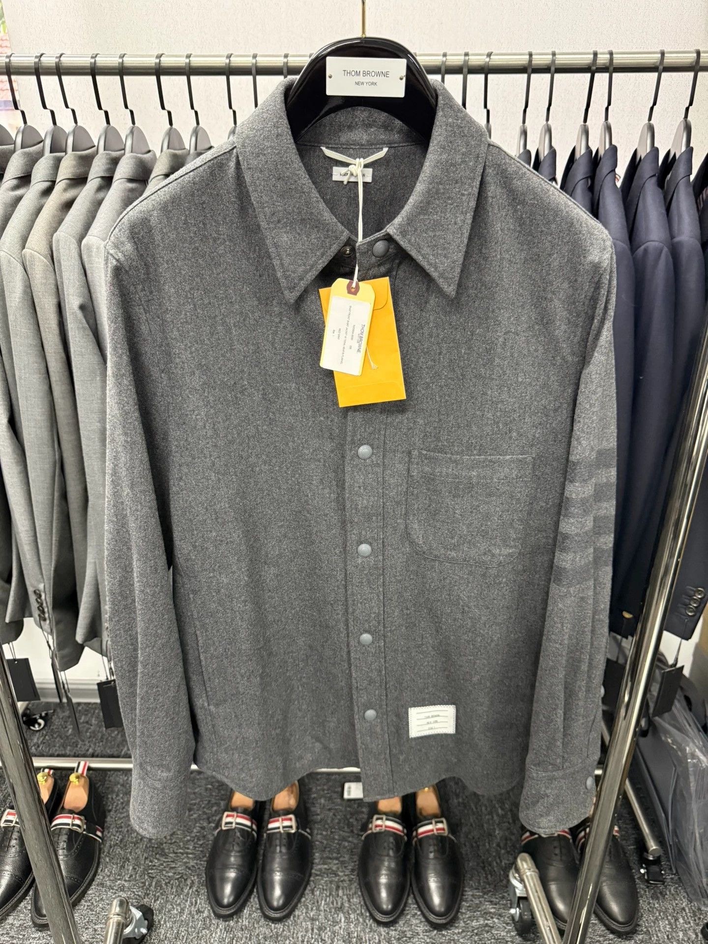 Thom Browne Thom Browne Men's Charcoal 4-Bar Wool Flannel Jacket Size US S / EU 44-46 / 1 - 1 Thumbnail