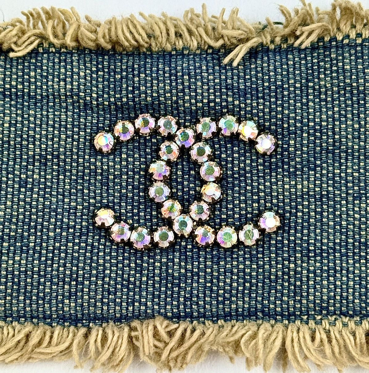 Chanel Chanel - Karl - FW/01 - Denim - Rhinestone - CC - Logo Cuff Size ONE SIZE - 4 Thumbnail