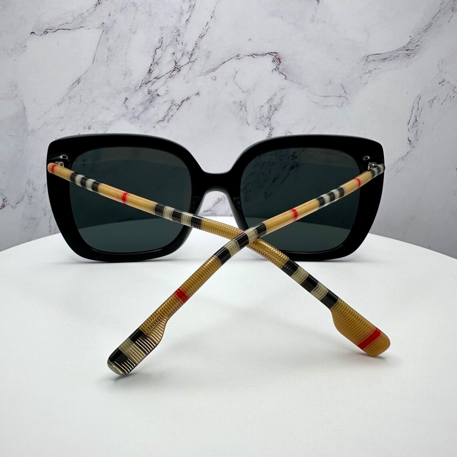 Burberry Burberry Sunglasses Black Cat Eye Checkered Arm Authentic Size ONE SIZE - 7 Thumbnail