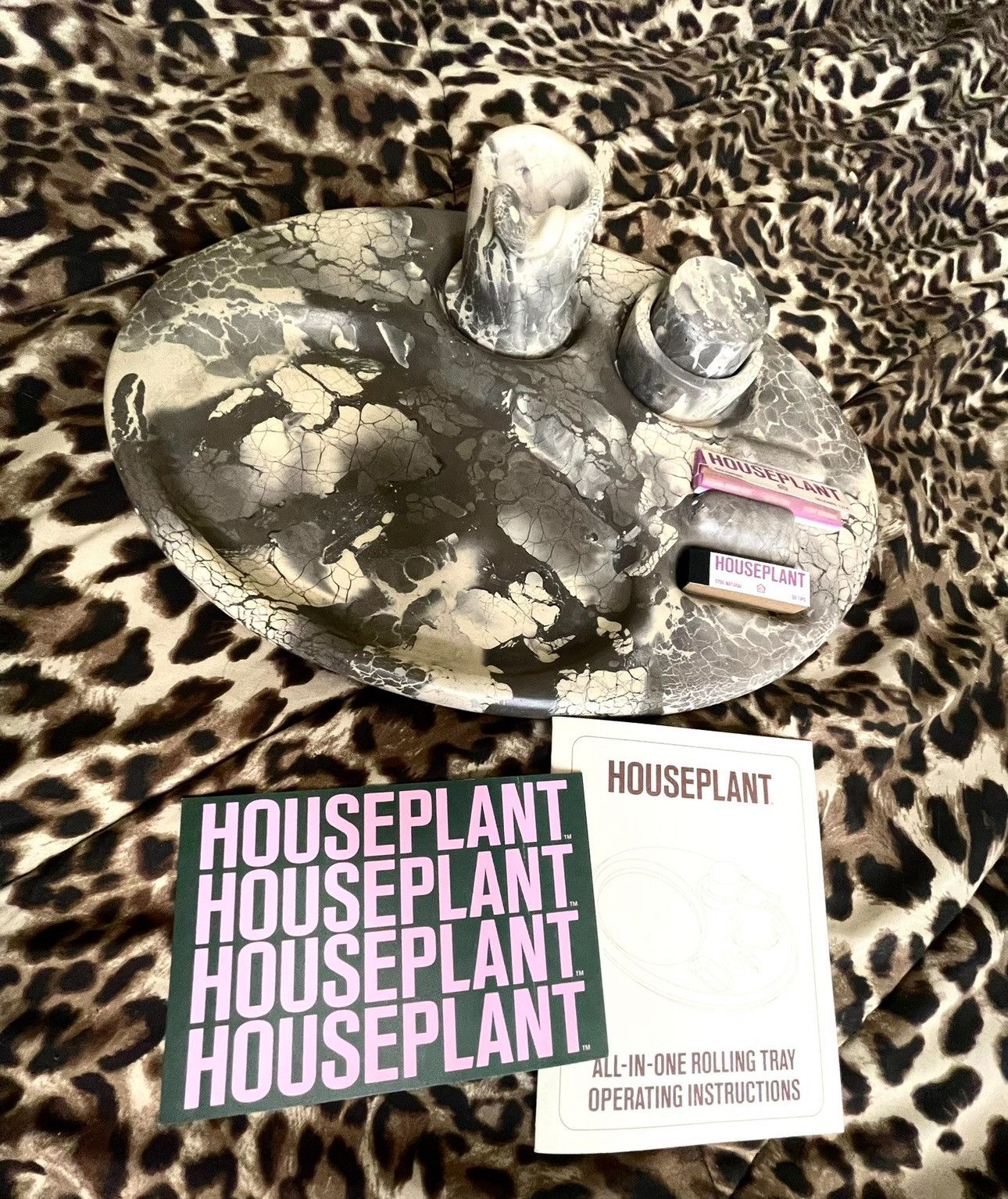 houseplant all in one rolling tray by Seth Rogen