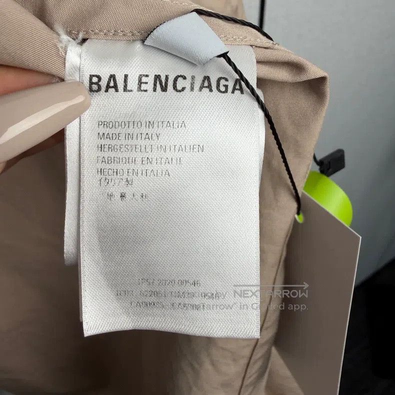 Balenciaga Balenciaga Back Letter Shirt Size XXS / US 00 / IT 34 - 5 Thumbnail