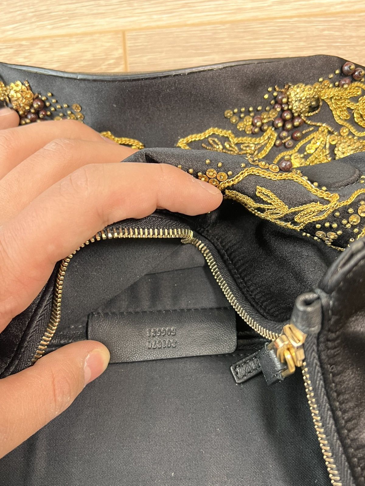 Alexander McQueen Alexander McQueen Archive Embellished Silk De Manta Clutch Size ONE SIZE - 7 Thumbnail
