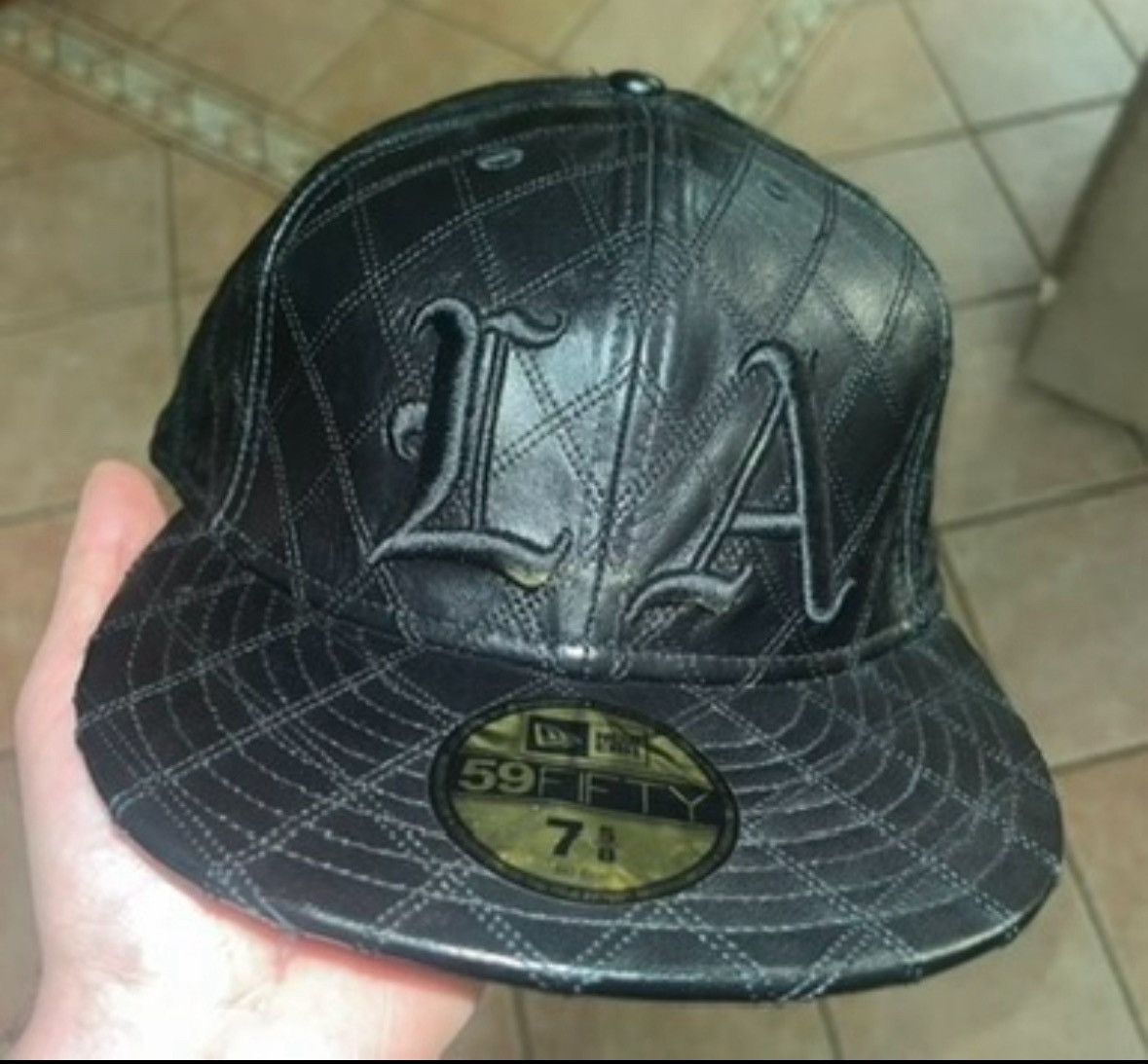 New Era × Supreme 2006 Supreme LA Quilted Leather New Era Fitted (Size 7 5/8) Size ONE SIZE - 3 Thumbnail