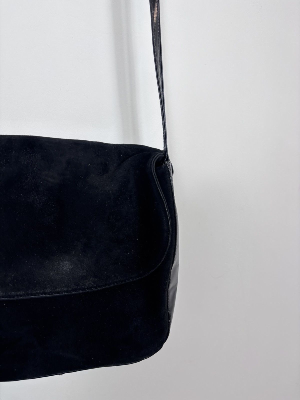 Bally Bally Black Suede Patent Leather Shoulder Bag Size ONE SIZE - 3 Thumbnail