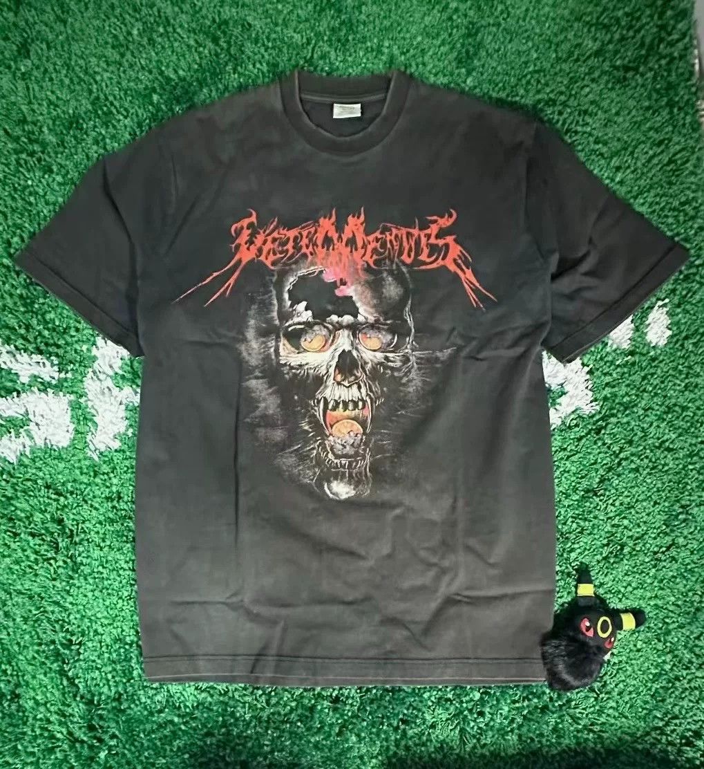 Vetements Vetements Gothic Skull Print Short Sleeve Size US M / EU 48-50 / 2 - 1 Thumbnail
